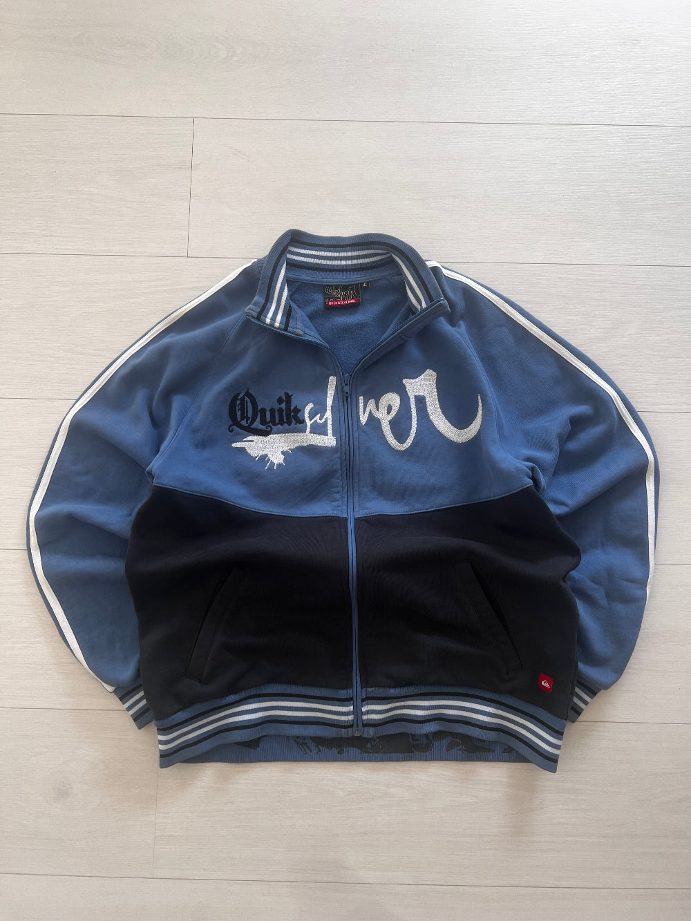 Y2K Quiksilver vintage sweatshirt size L — authentic vintage surfwear — Backwash VTG