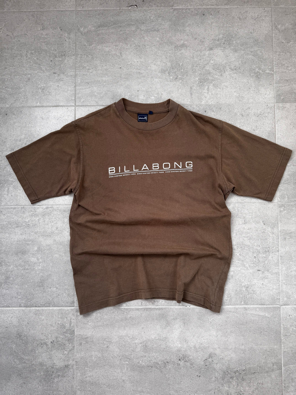 90s Billabong vintage T-shirt in brown, size S, surf and skate tee - front view