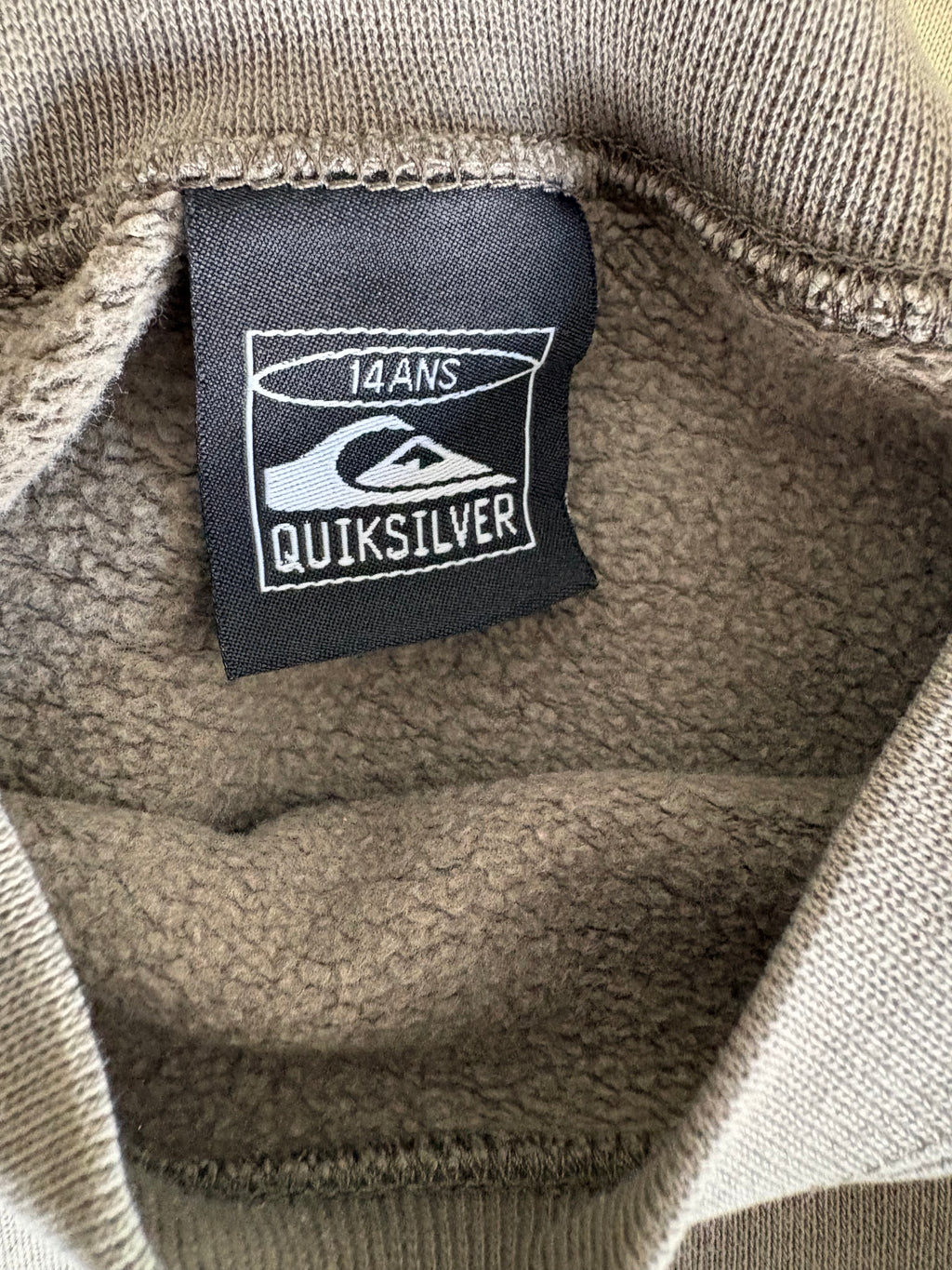 2000’S Quiksilver Crewneck Brown Back Graphic Y2K Surf (XS)