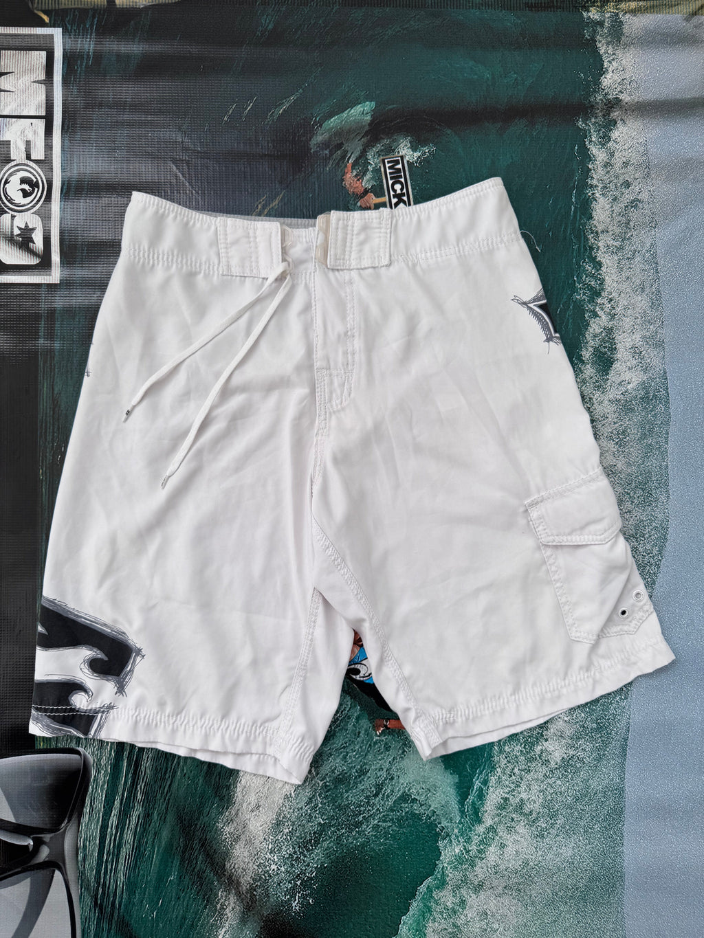 Y2K Billabong boardshorts white size 30 – detail view