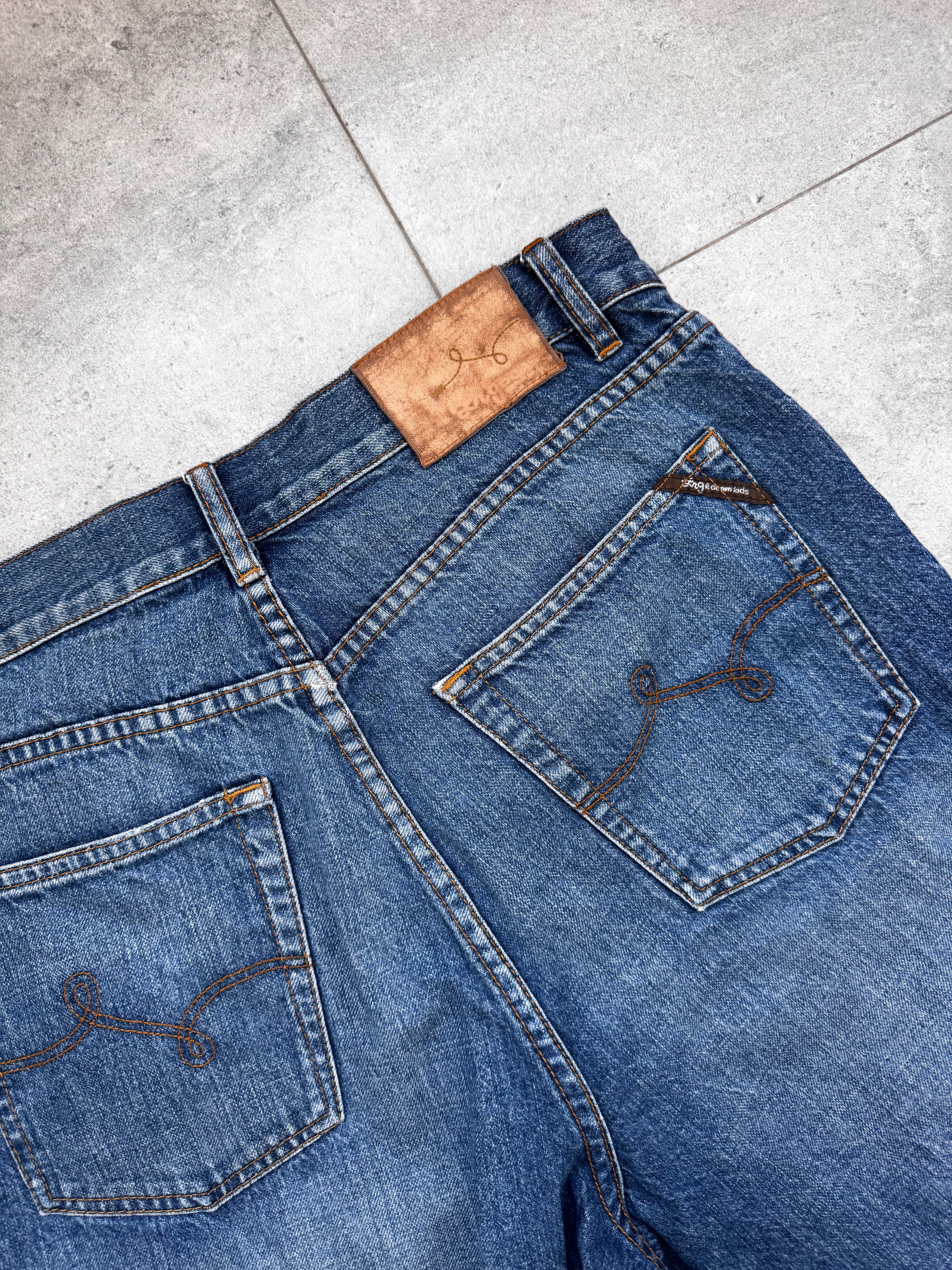 Y2K LRG Lifted Research Group shorts logo — rare vintage surf skate piece