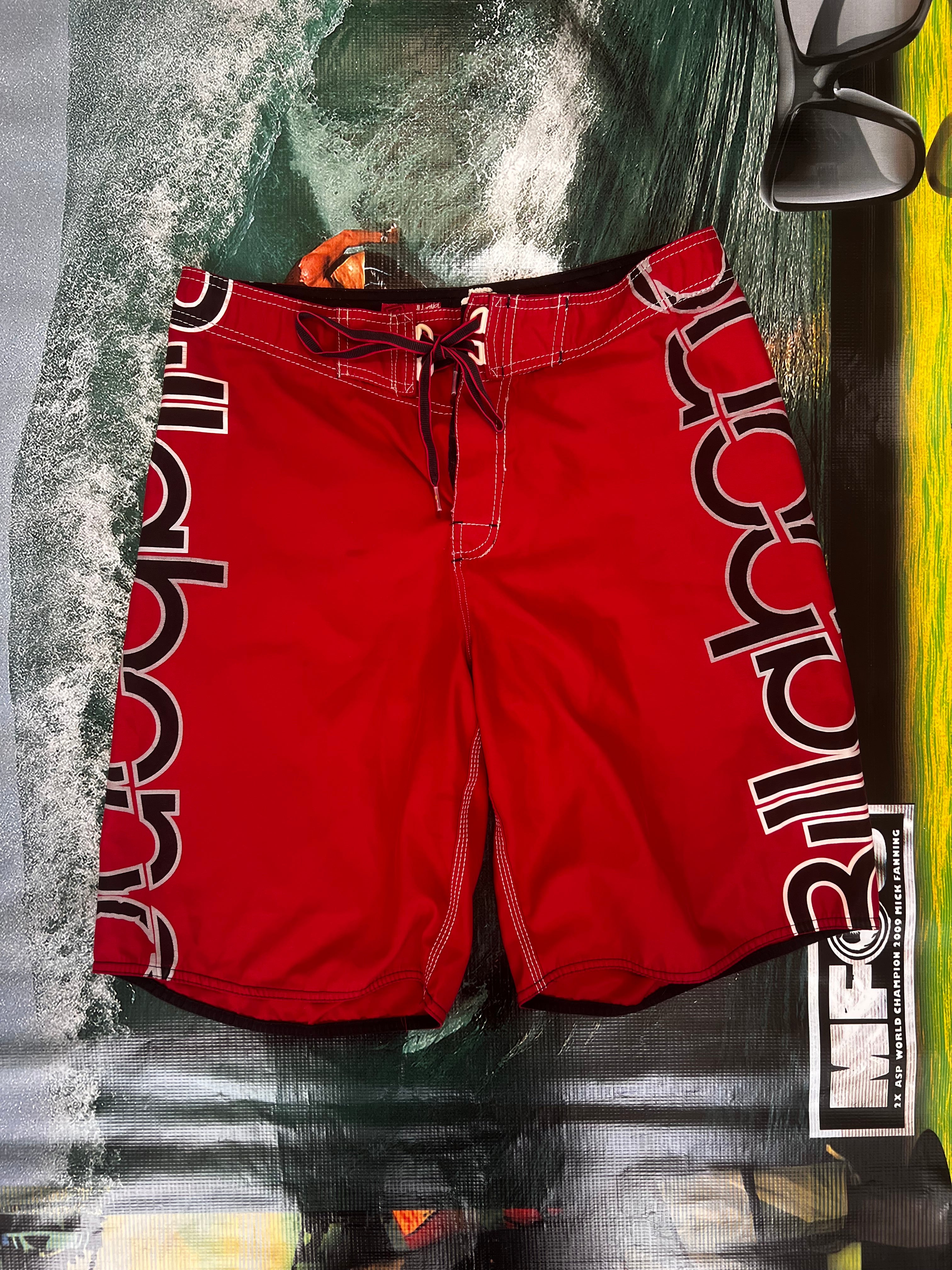 Y2K Billabong Occi Lupo Boadshorts (32)