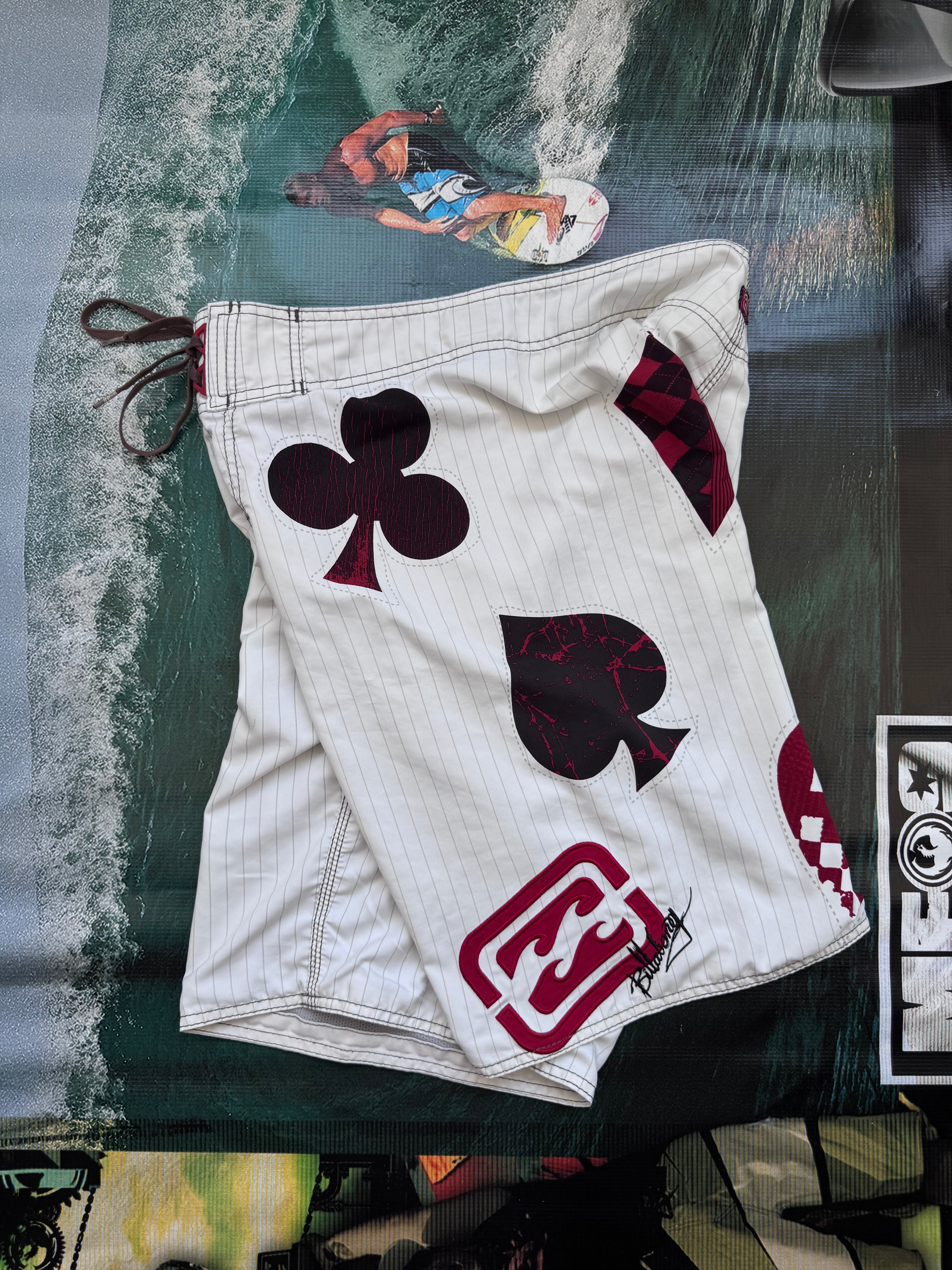 Y2K Billabong Royal Flush boardshorts white/black/red size 31 – back view