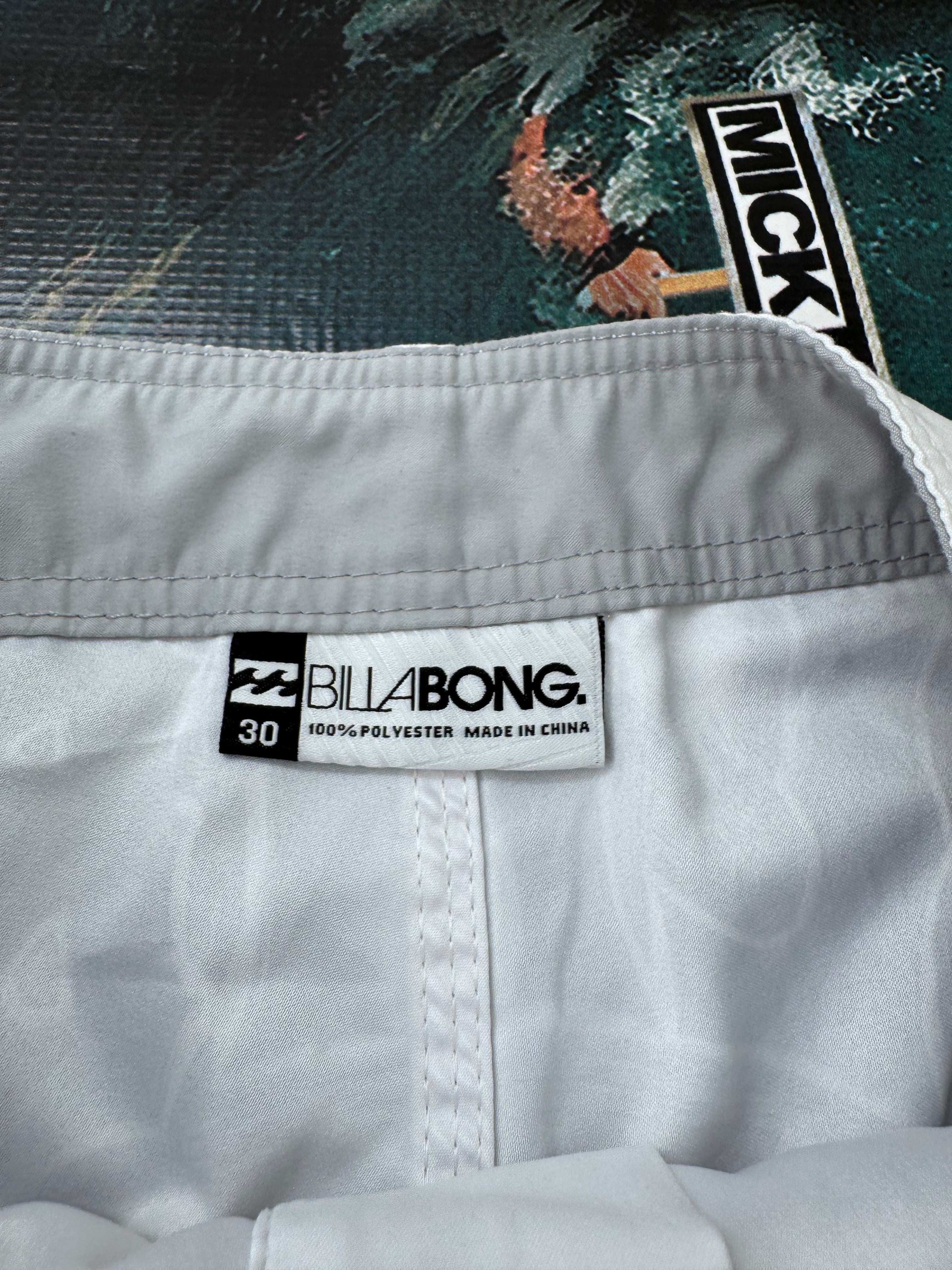 Y2K Billabong boardshorts white size 30 – close-up