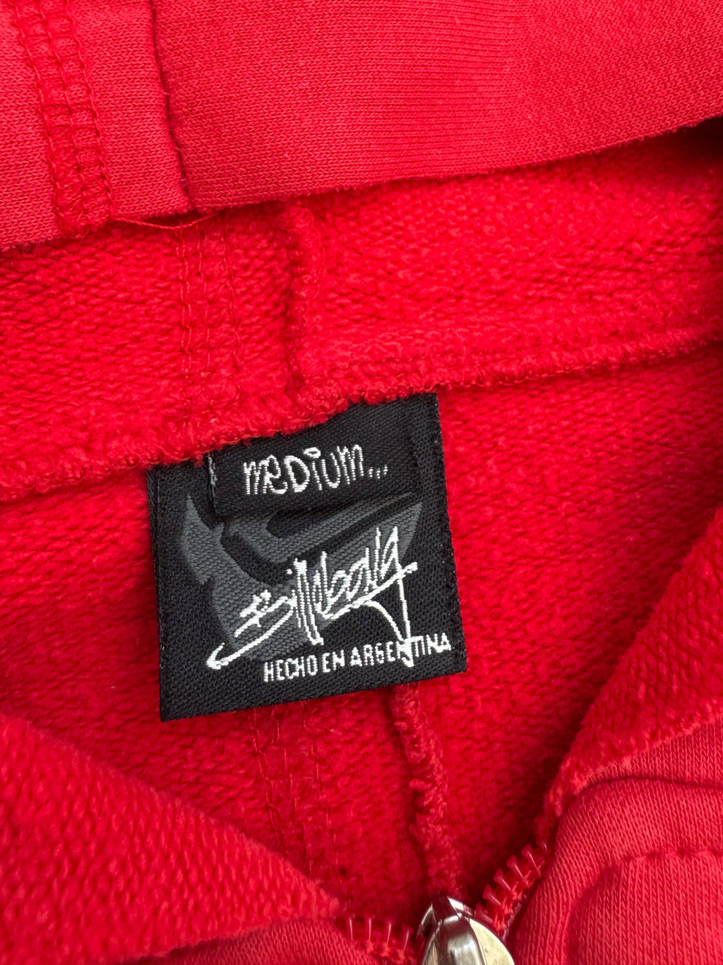 Vintage Y2K Billabong surf sweatshirt, red - logo detail