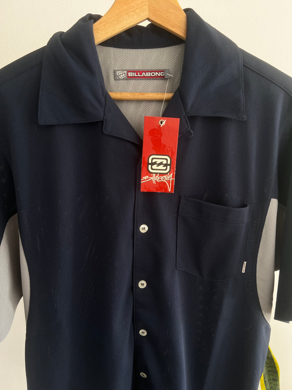 Billabong Y2k Shirt (Size S) *DEADSTOCK