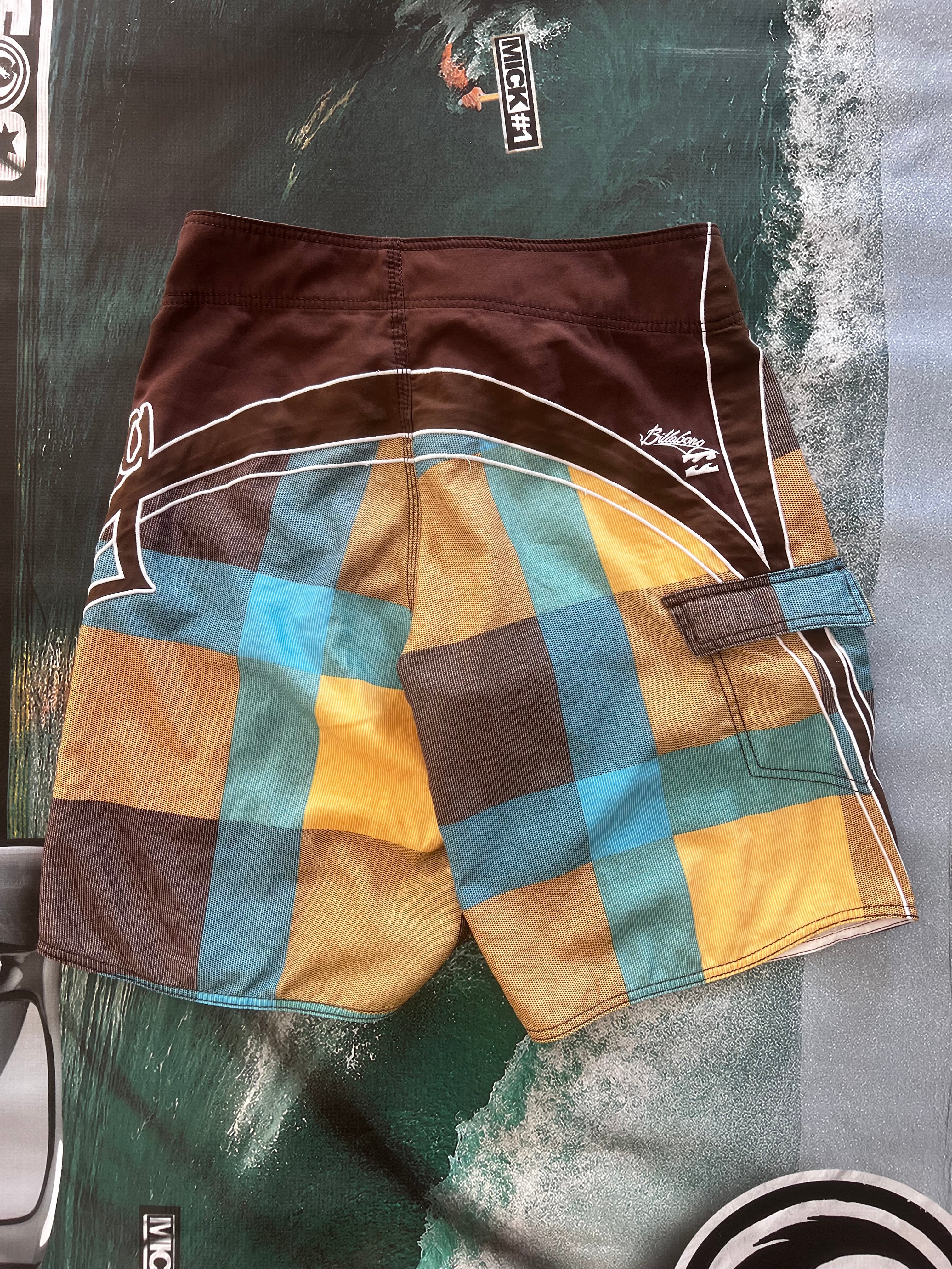2000s Billabong Mark Occhilupo boardshorts detail — genuine vintage surfwear collector