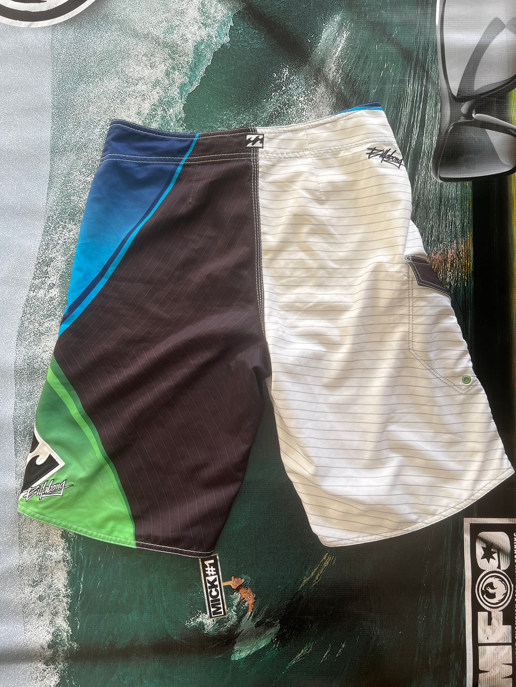 Y2K Billabong Andy Irons White Airlite Stretch Boardies (16 Years)