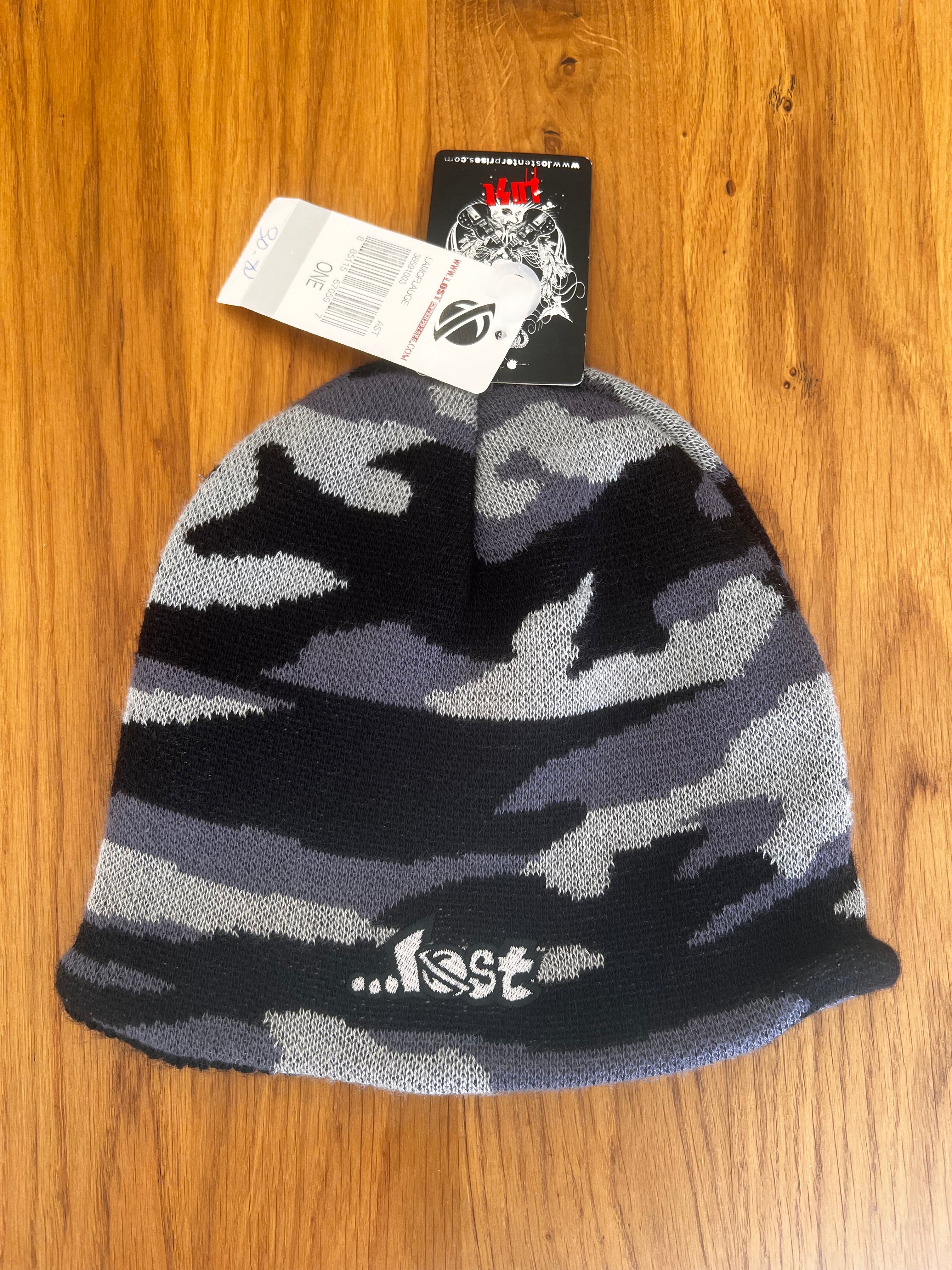 Lost Reversible Beannie