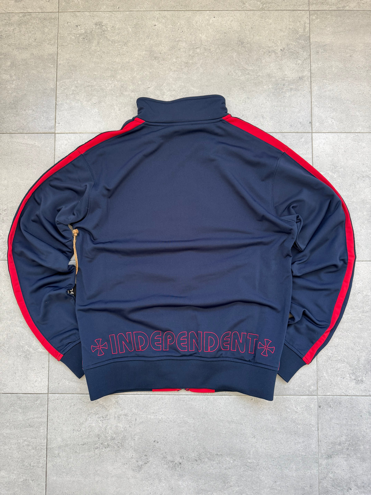 Vintage Independent Truck Co skate zip jacket, red and navy - logo detail