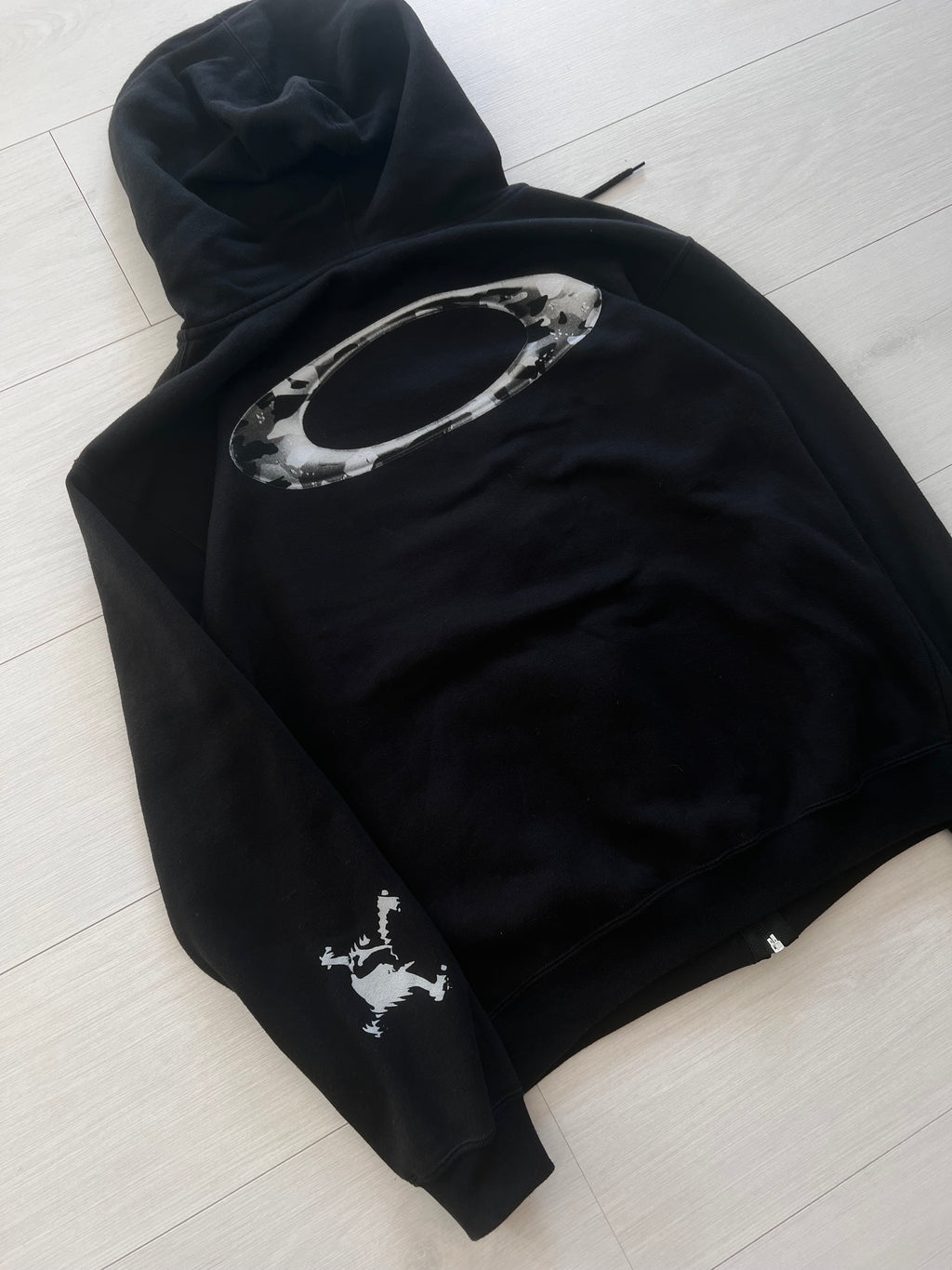 2000s Oakley vintage sweatshirt size XS — rare surf brand — Backwash VTG