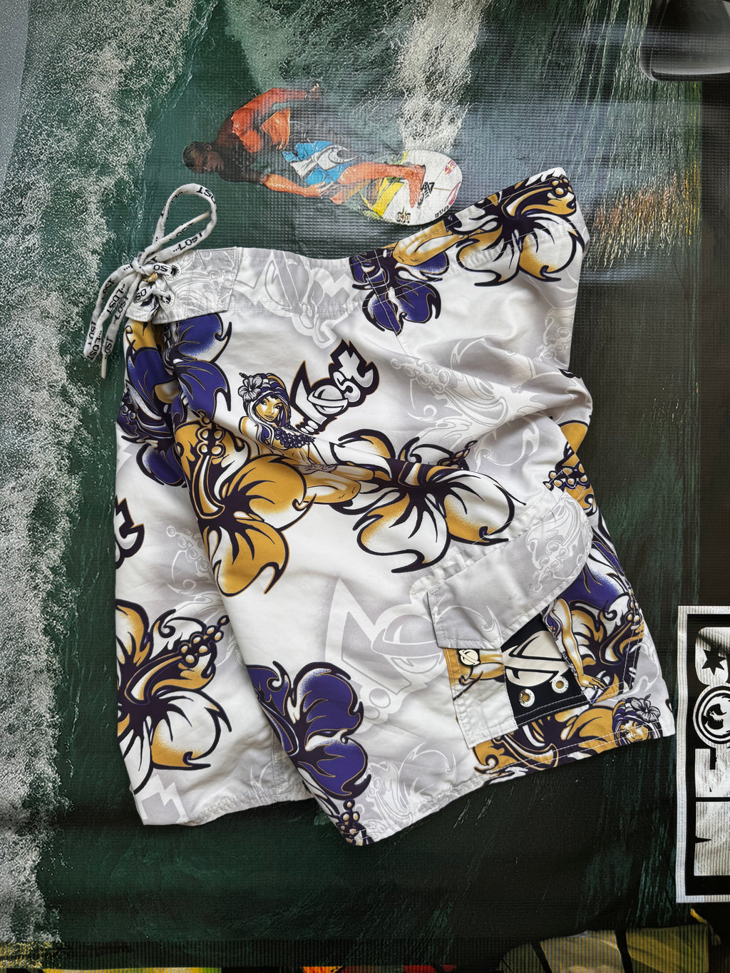 Y2K Lost Boardshorts (32*)