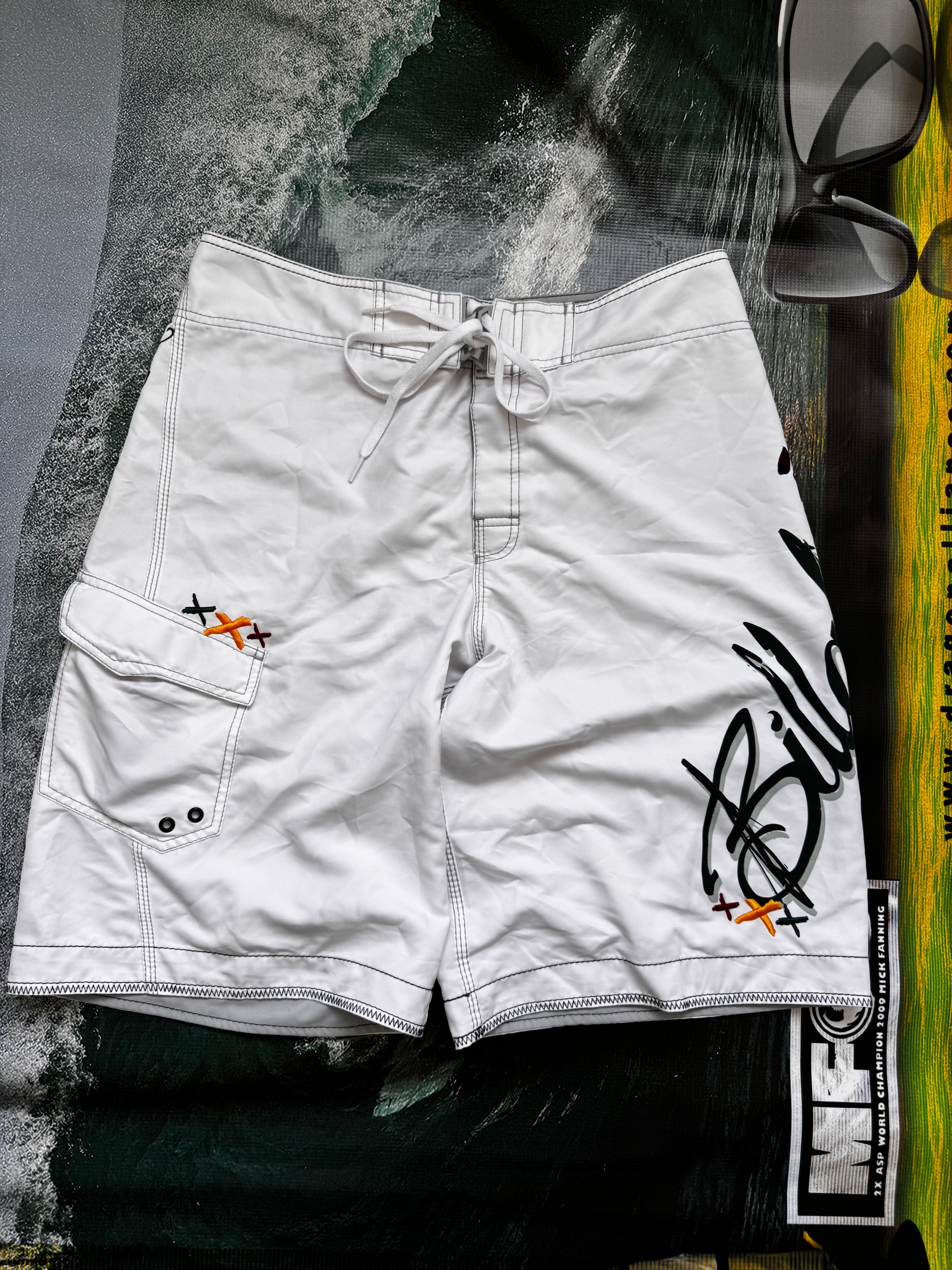 Y2K Billabong boardshorts waist 34 — vintage surf boardies — Backwash VTG