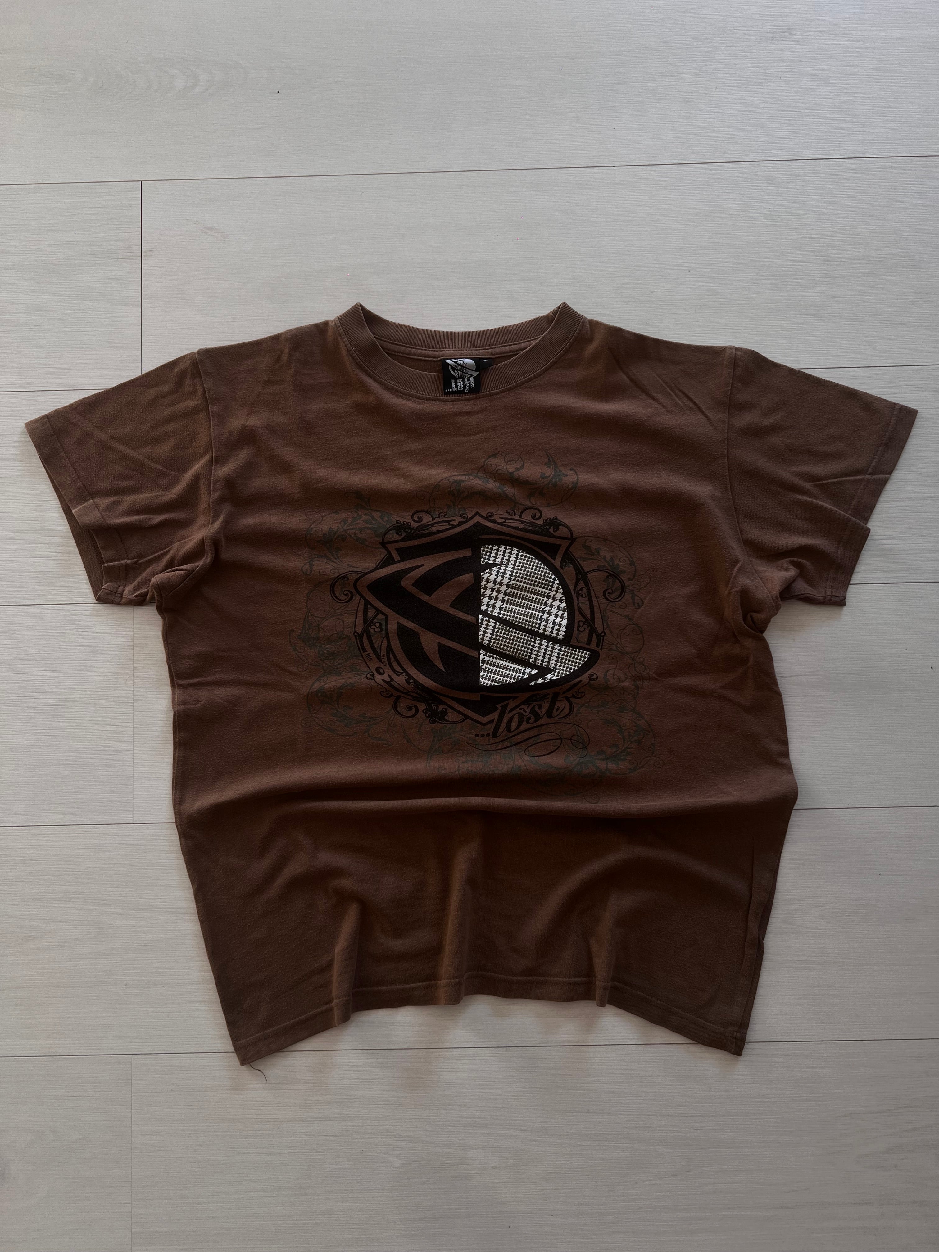 Y2K Lost vintage tee front graphic — authentic vintage surfwear