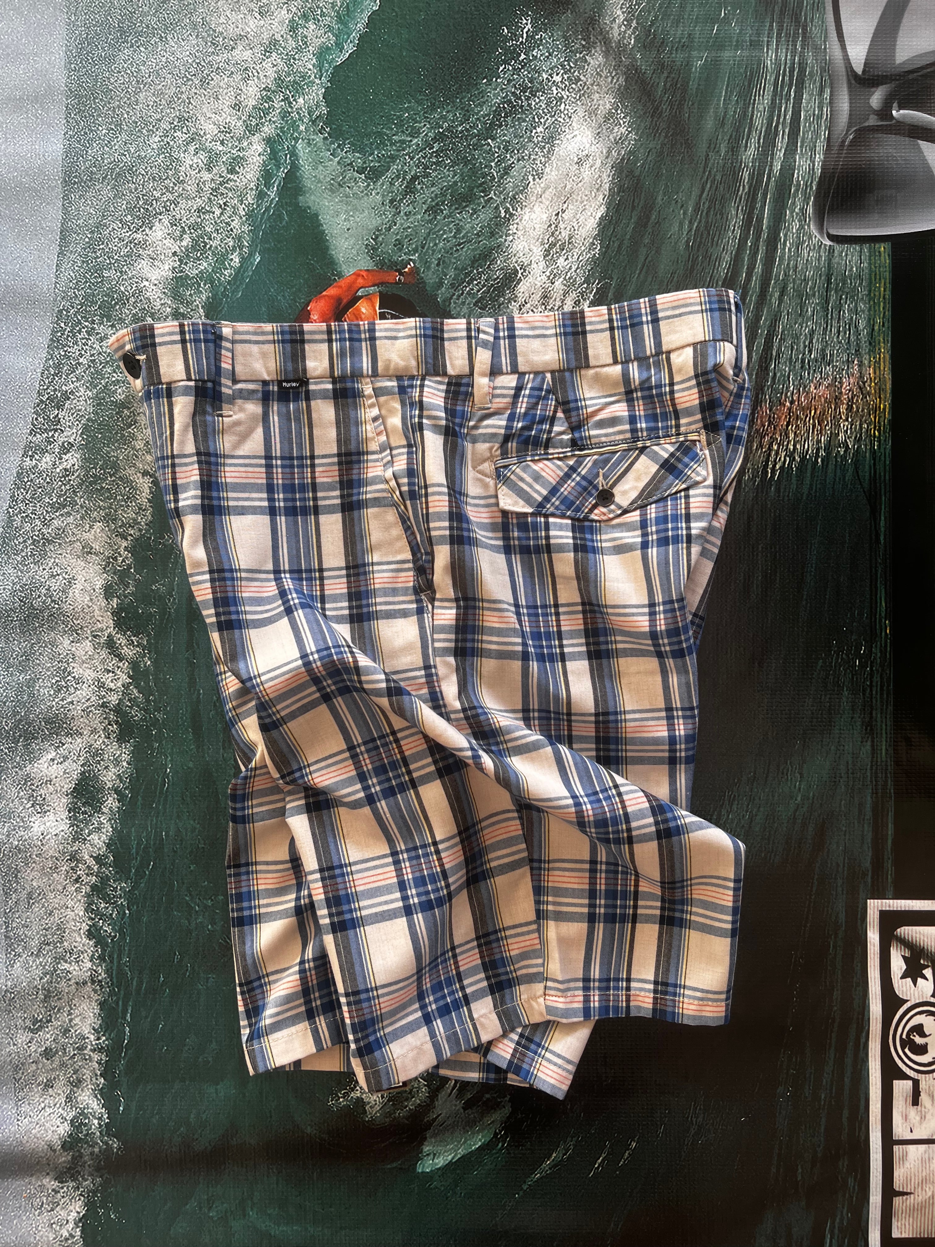 Y2K Hurley Plaid Boardshorts (32) * DEADSTOCK