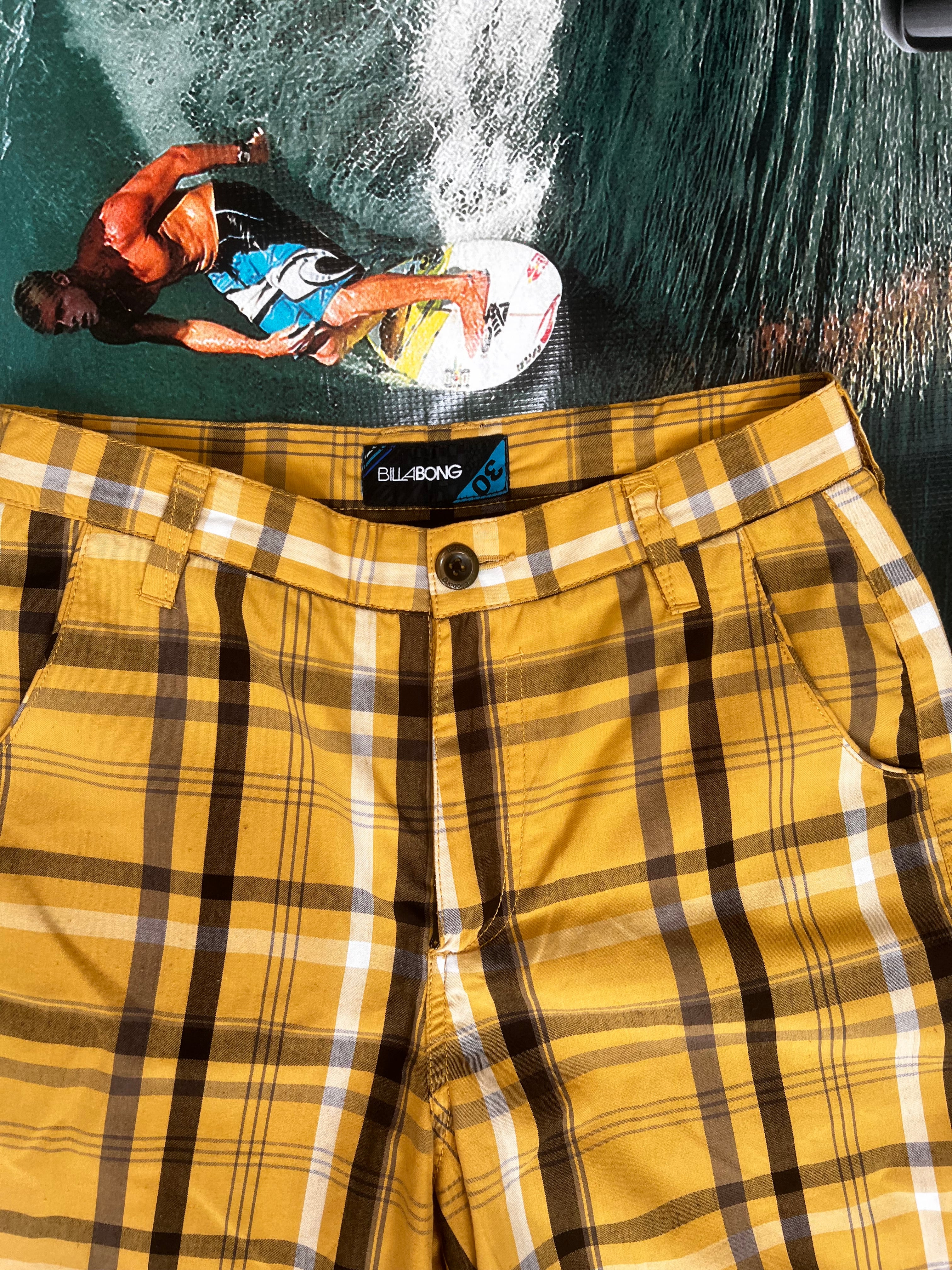 Y2K Billabong Plaid Shorts Yellow Check (30)