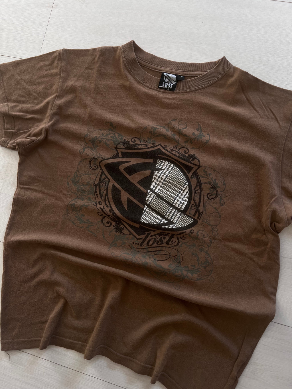 Y2K Lost Surfboards vintage t-shirt size M — rare surf brand — Backwash VTG