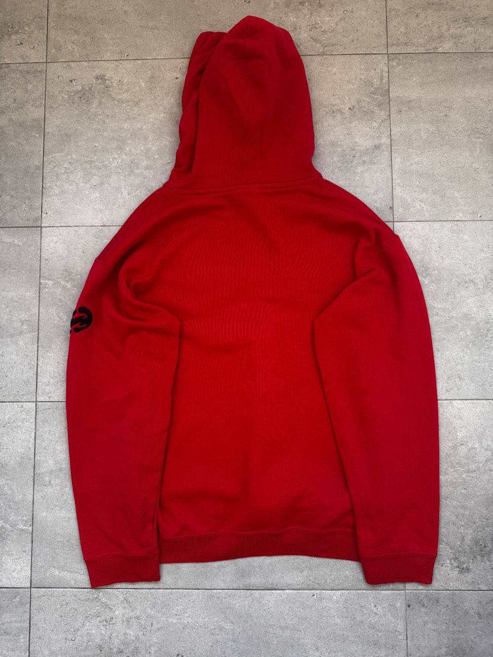 Y2K Billabong sweatshirt detail shot — authentic vintage surfwear