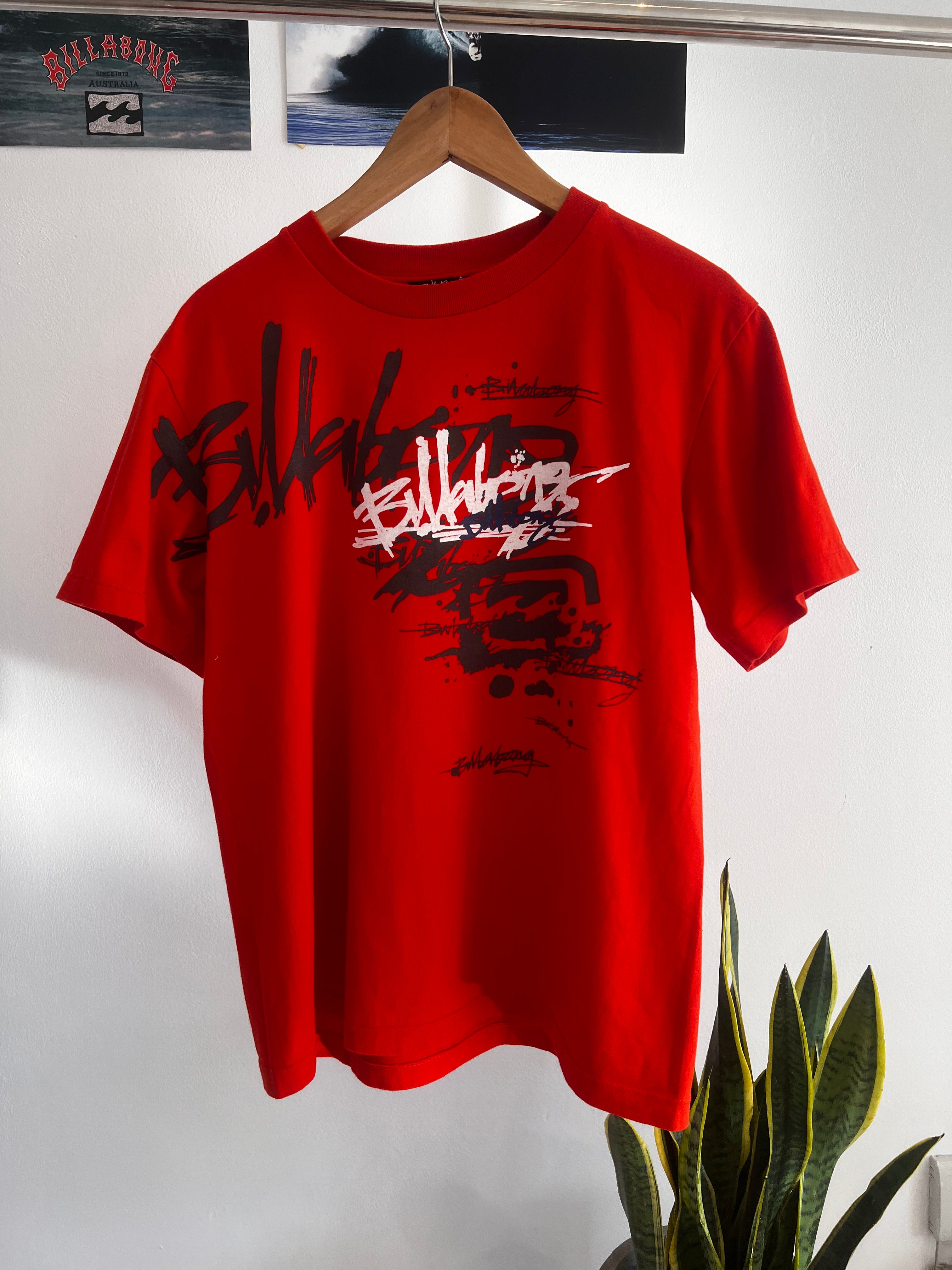 Y2K Billabong T-shirt (L)