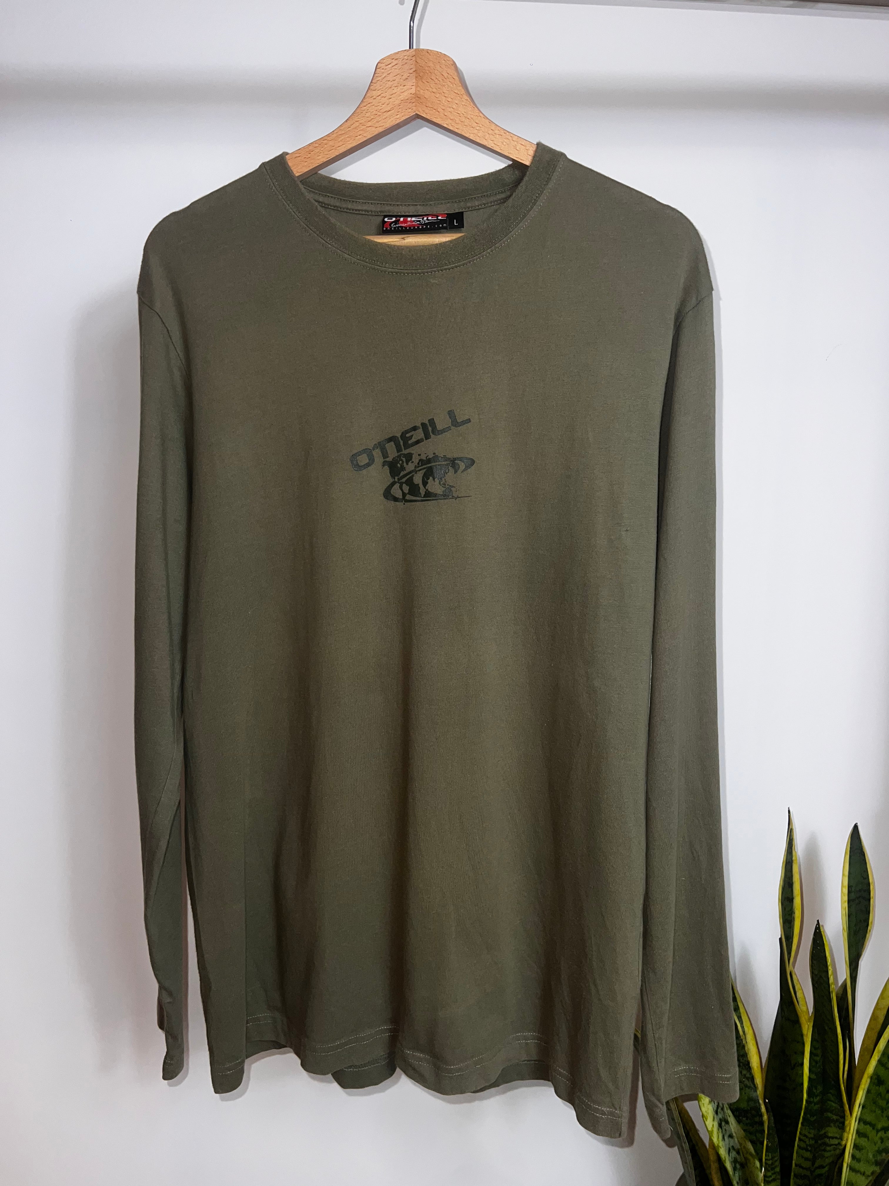 2000’s O’Neill Long Sleeve (L)