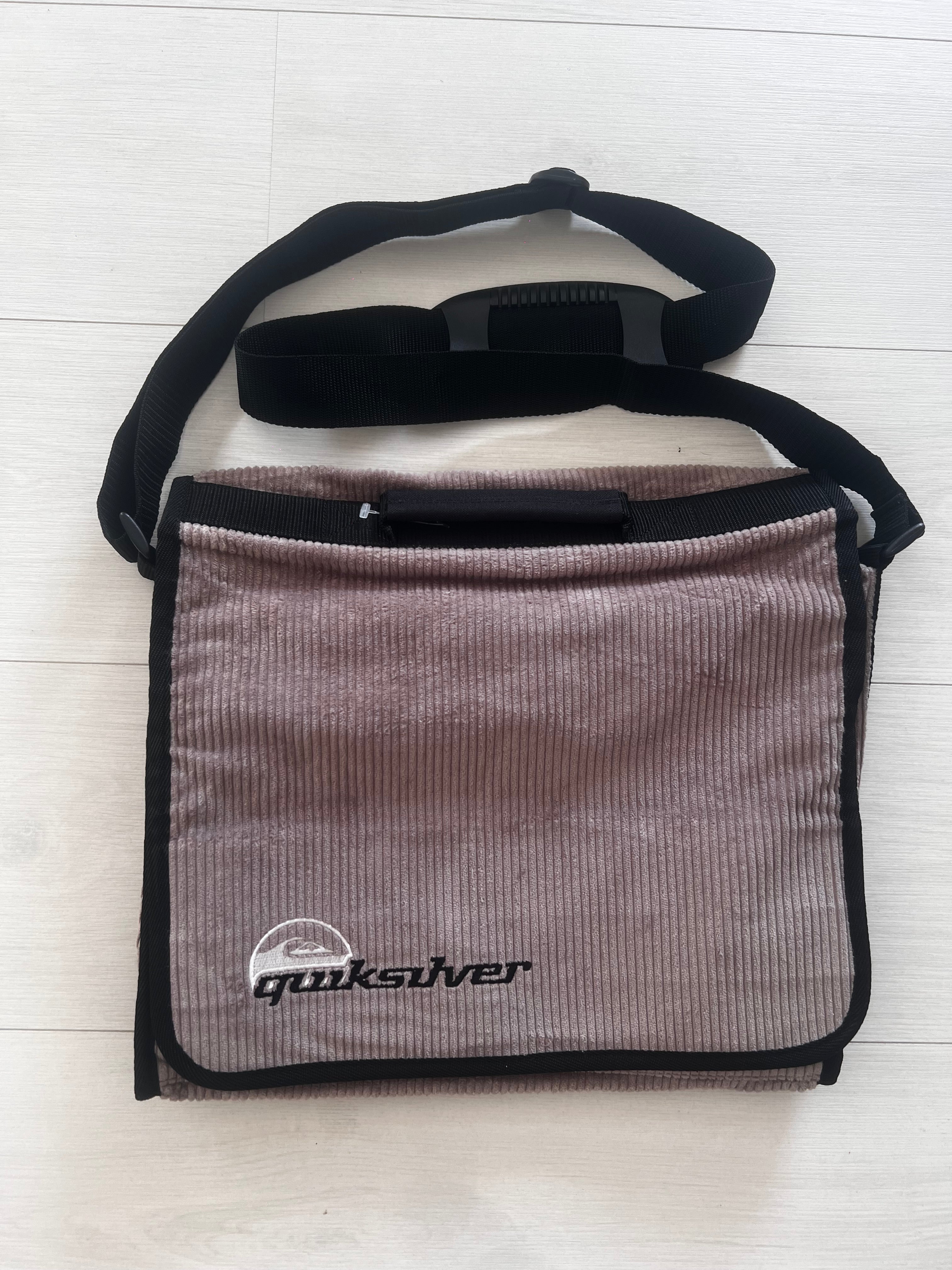 90s Quiksilver vintage corduroy messenger bag — rare surf accessory — Backwash VTG