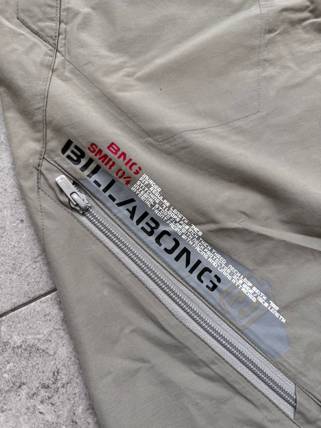 Y2K Billabong vintage shorts back detail — genuine vintage surfwear
