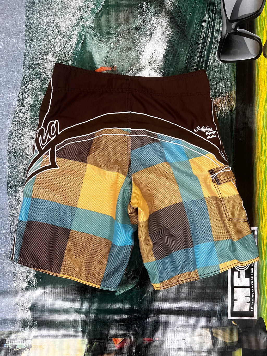 Y2K BILLABONG MARK OCCHILUPO SIGNATURE BOARDIES (33)