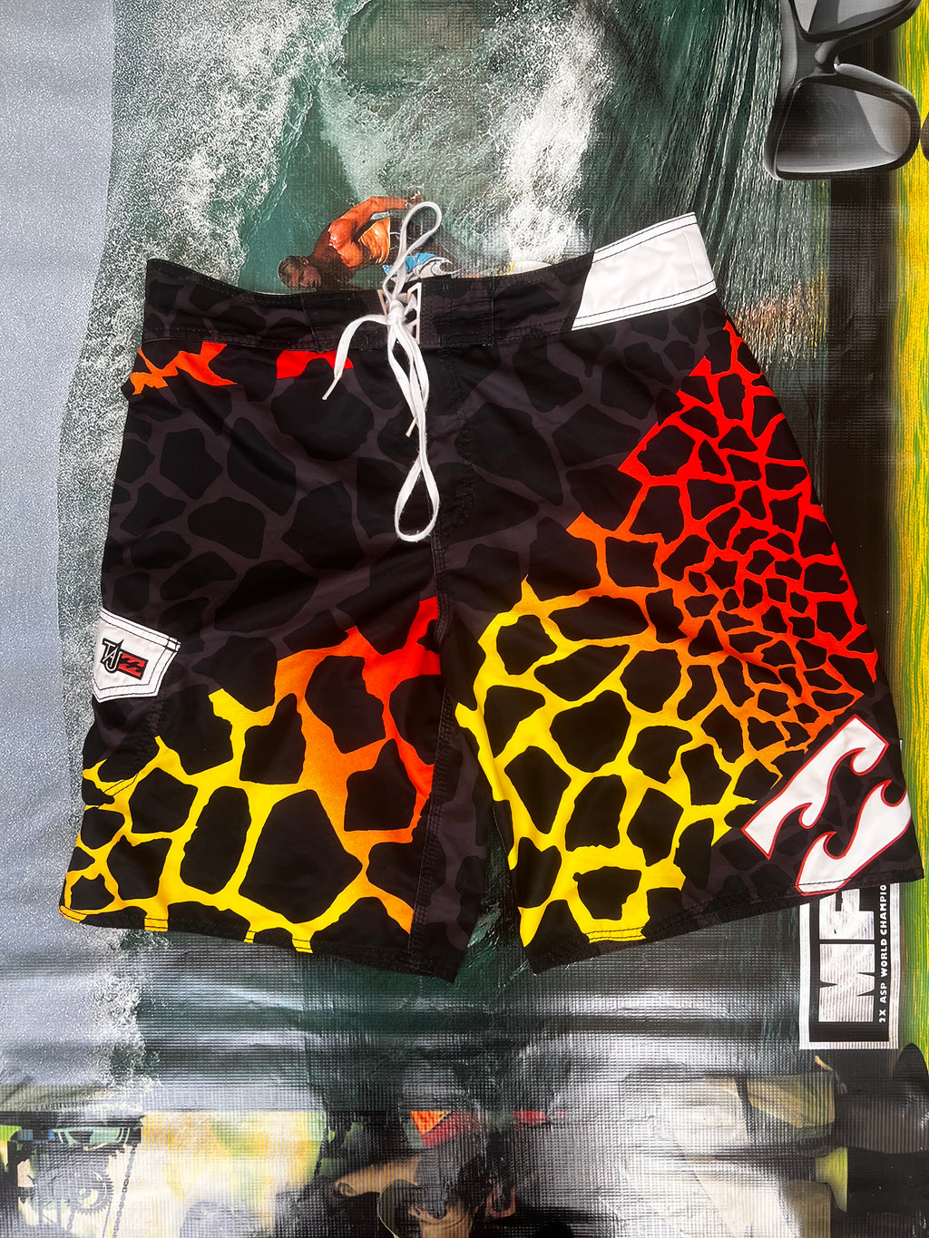 Y2K Billabong "Taj Burrow - Zero Gravity Signature Series" Boardies (36)