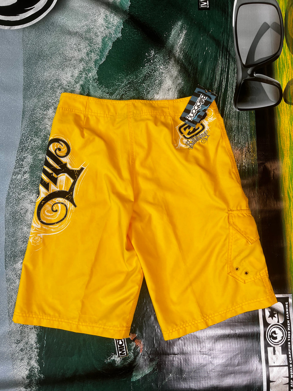 Y2K Billabong Boardshorts (16Y) *Deadstock