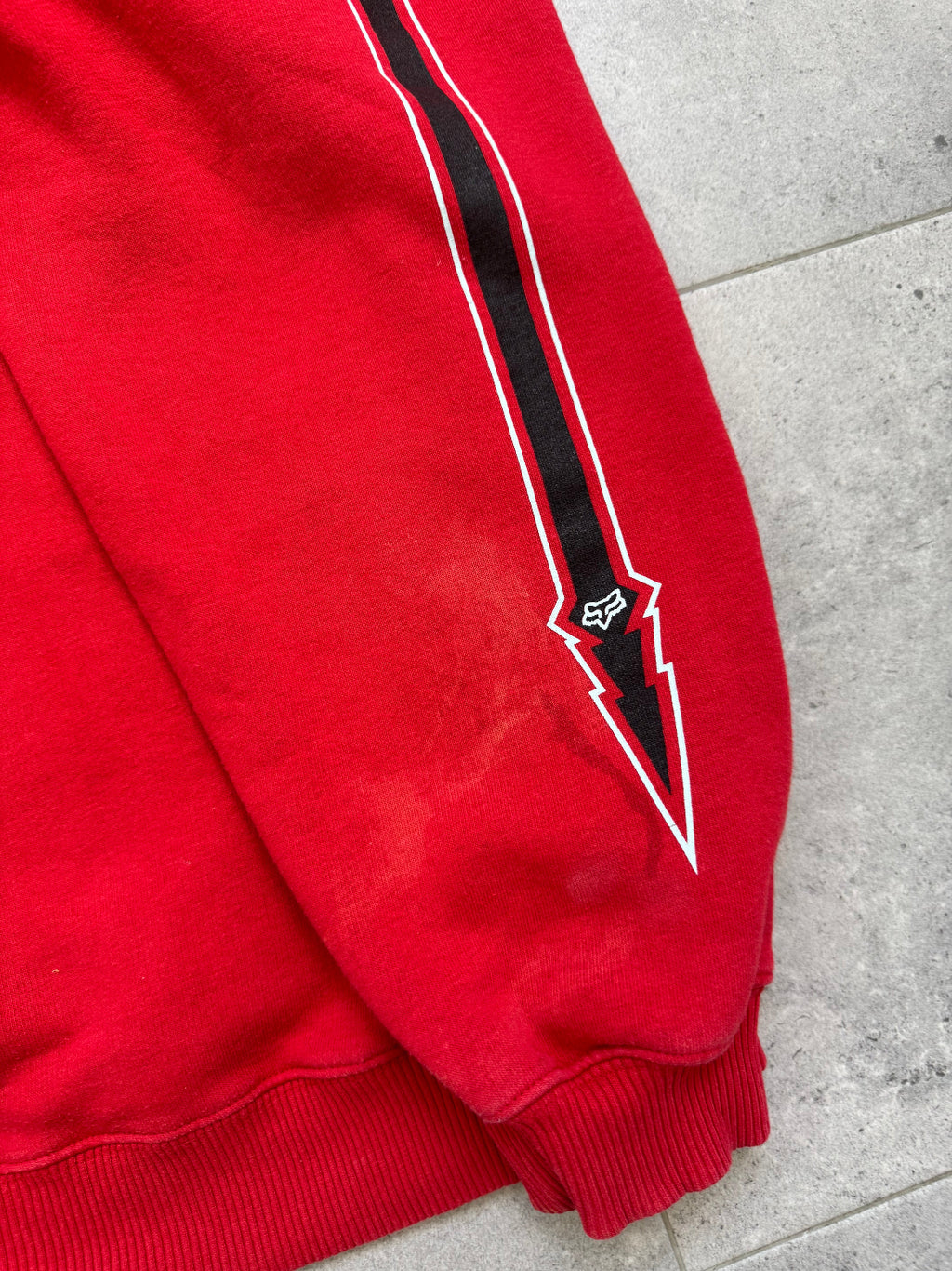 Y2K Fox Racing sweatshirt in red, size M, vintage streetwear - additional view