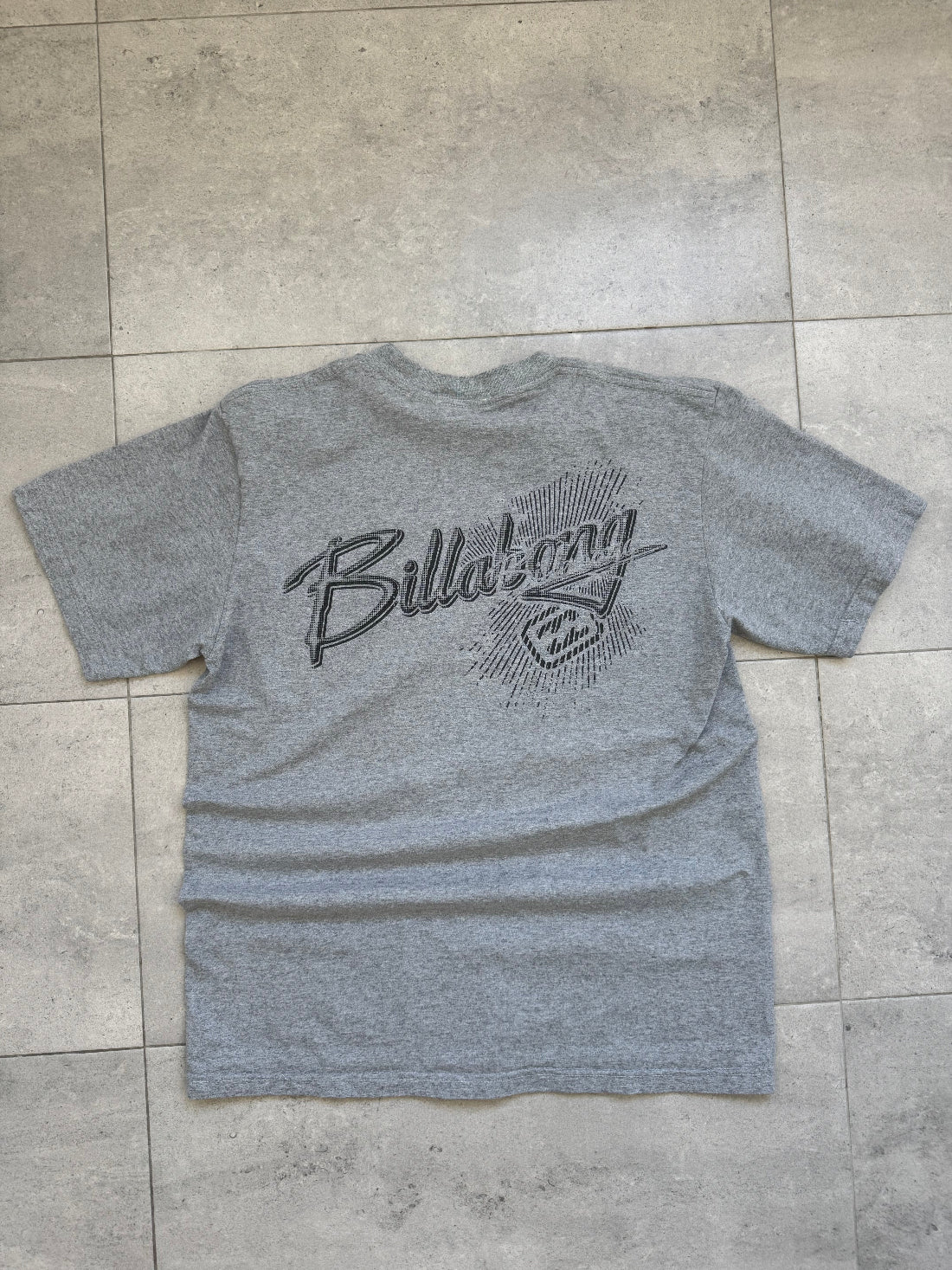 Vintage Y2K Billabong spell out t-shirt, grey, size M - back view
