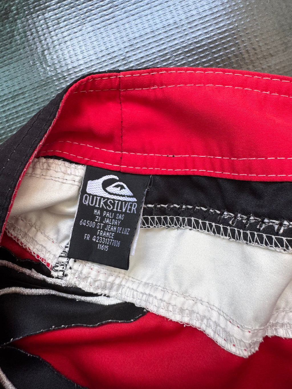 Y2K Quiksilver Boardshorts (32*)