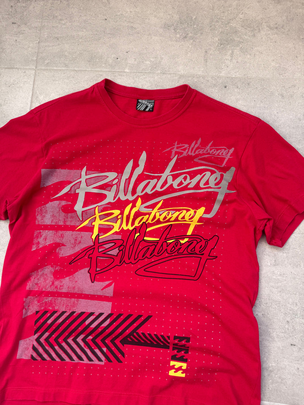 Y2K Billabong T-shirt in red, size L, vintage surf and skate tee - back view