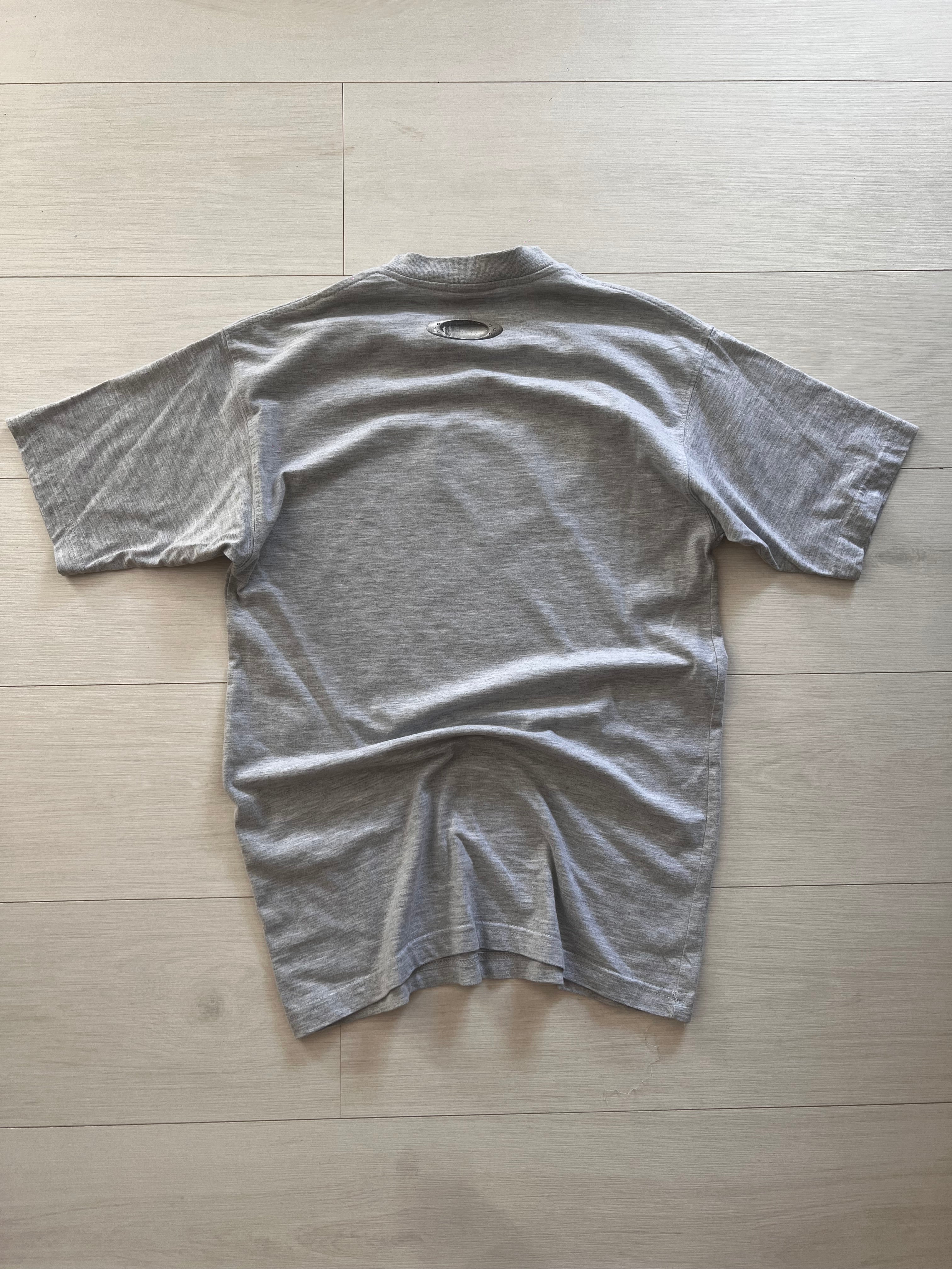 2000’s Oakley T-Shirt