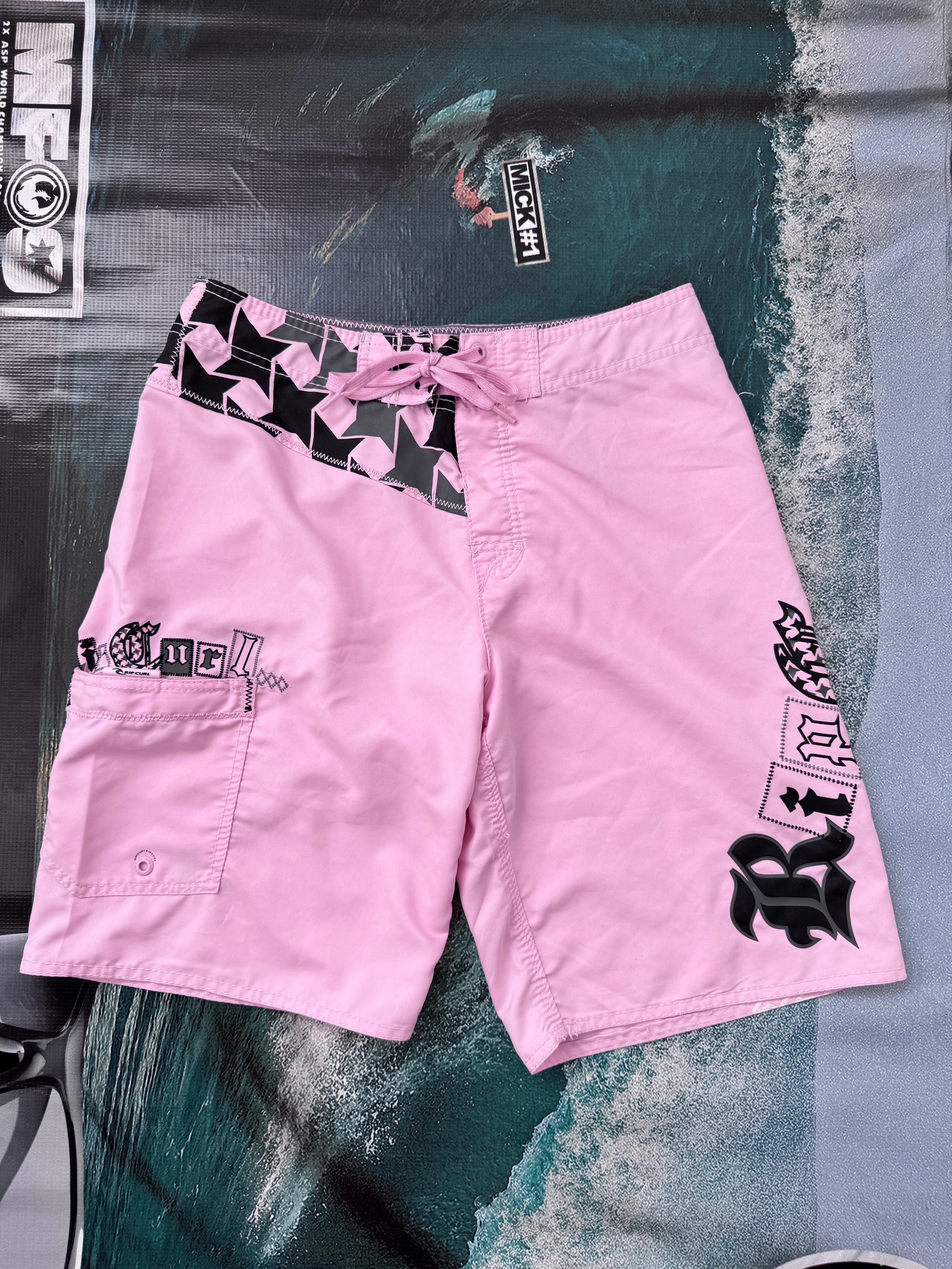 Y2K Rip Curl Opium boardshorts pink/black size 30 – front view