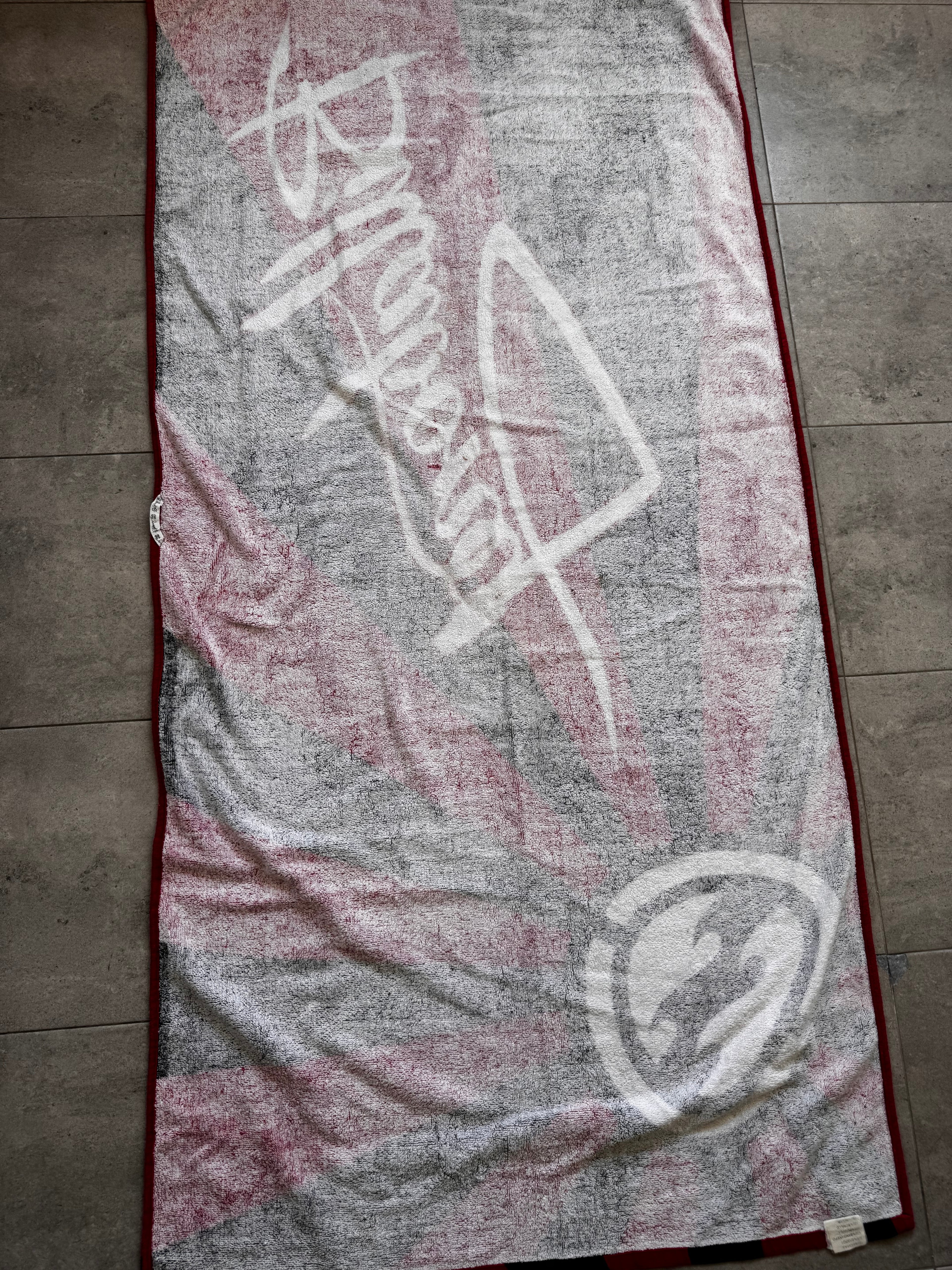 Vintage Y2K Billabong Rising Sun beach towel, additional view