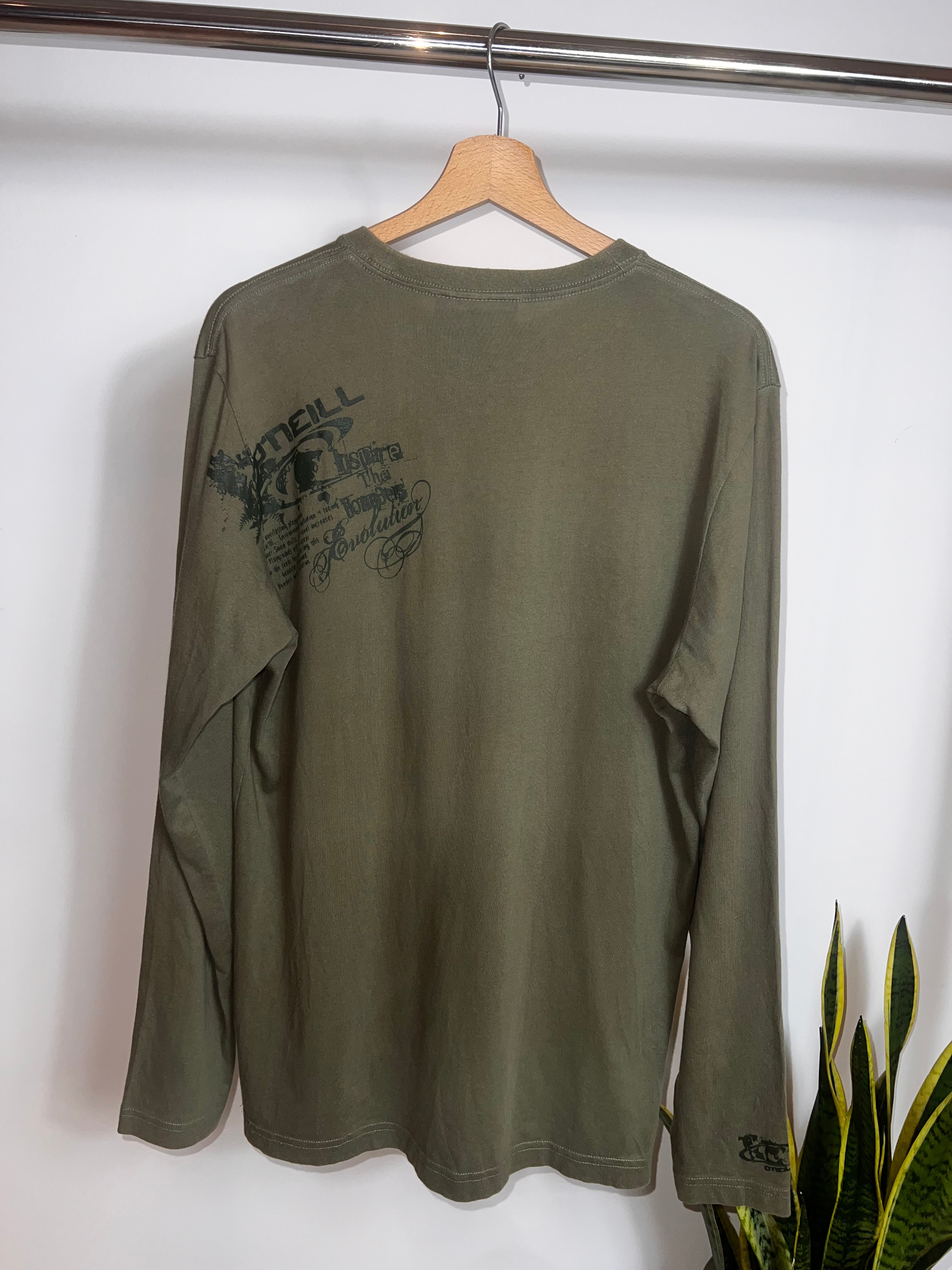 2000’s O’Neill Long Sleeve (L)