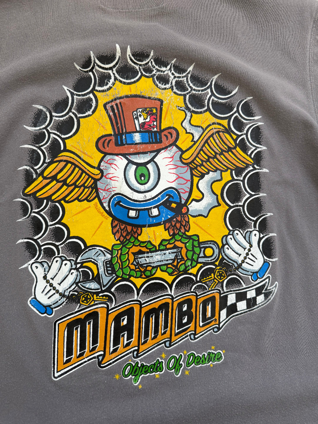 Vintage 2000 Mambo Australia surf t-shirt, grey - graphic close up