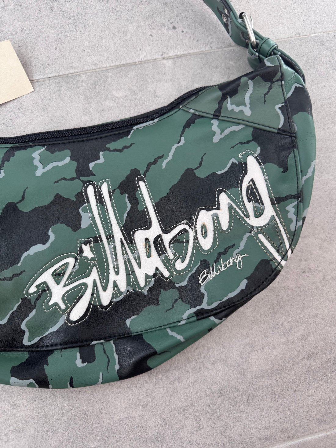 Y2K Billabong bag – back view