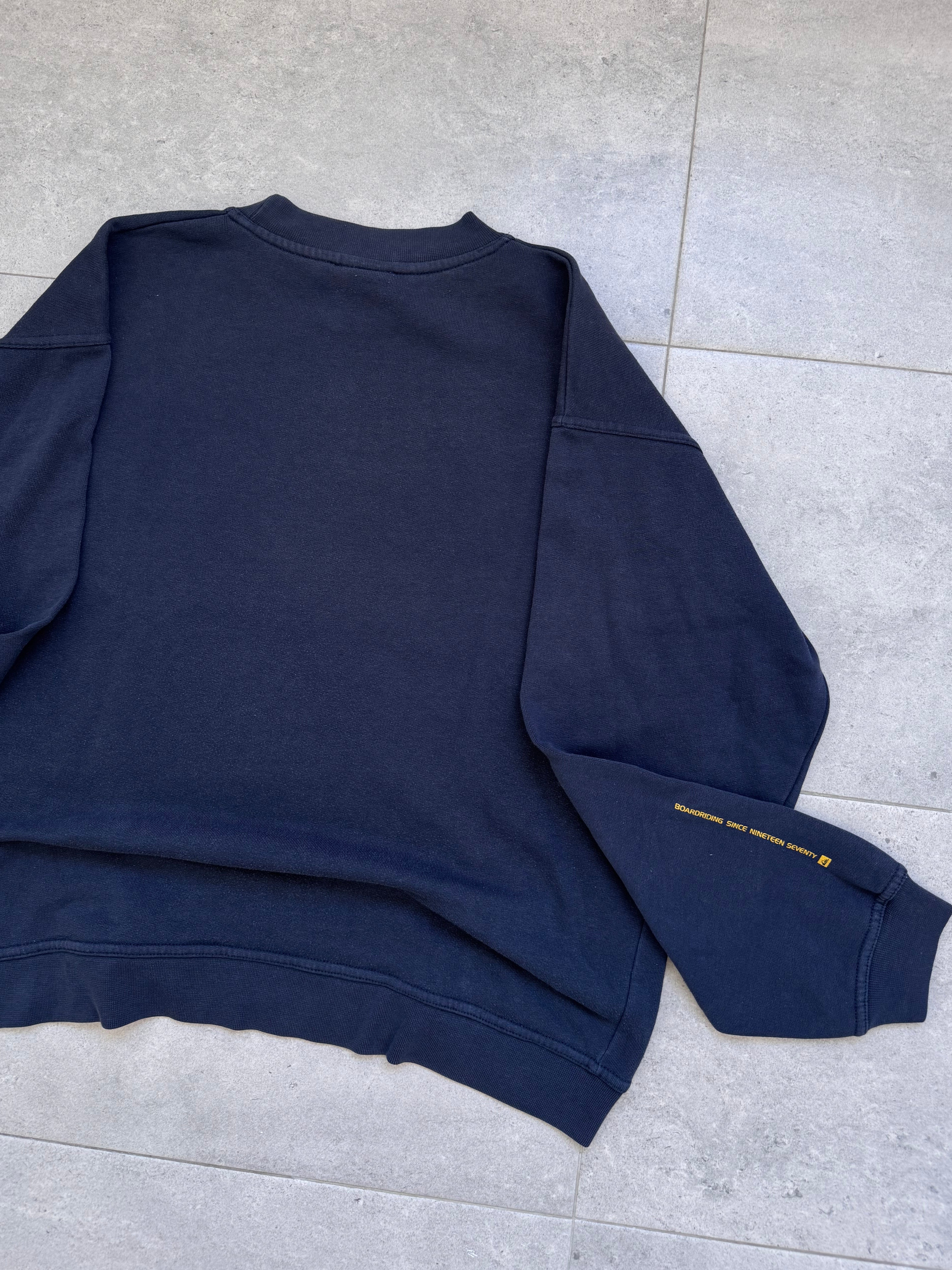 Y2K Quiksilver sweatshirt in navy, size M, vintage surf crewneck - detail view