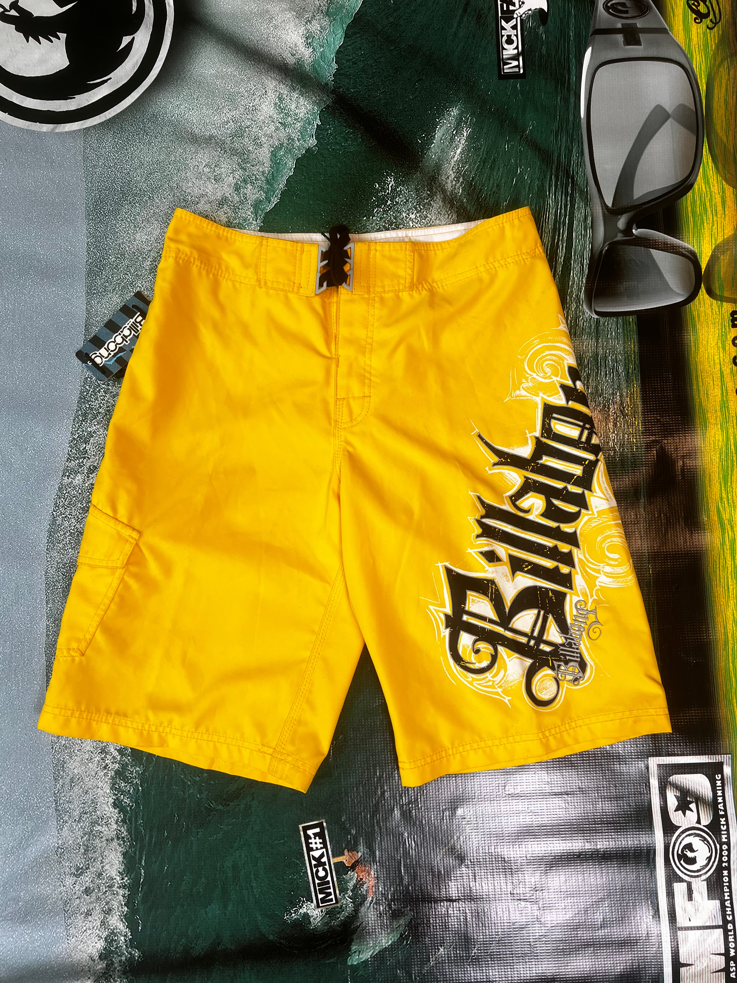 Y2K Billabong Boardshorts (16Y) *Deadstock