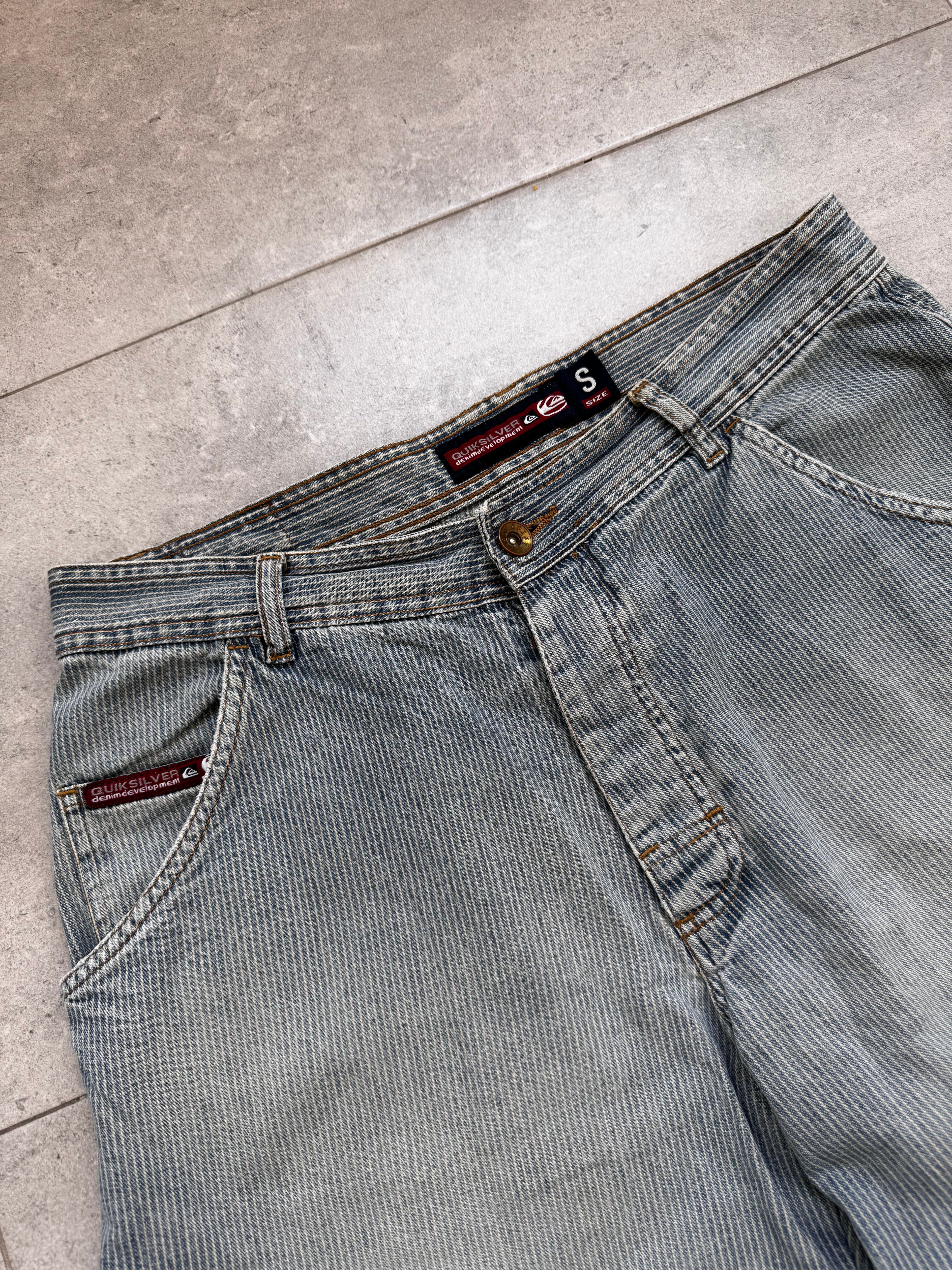 2000s Quiksilver denim shorts front — authentic vintage surfwear