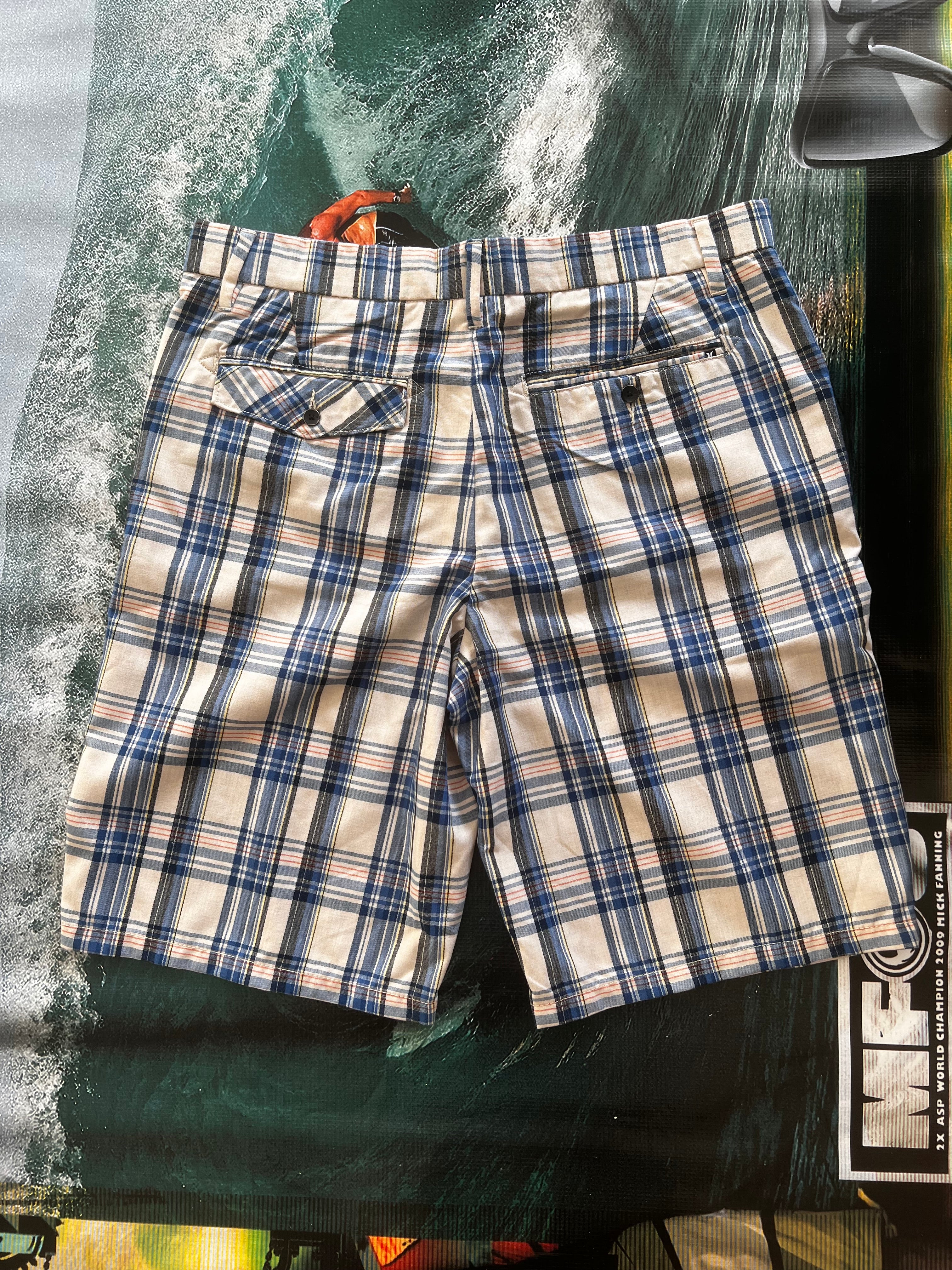 Y2K Hurley Plaid Boardshorts (32) * DEADSTOCK