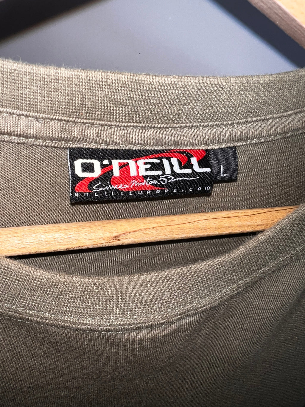 2000’s O’Neill Long Sleeve (L)