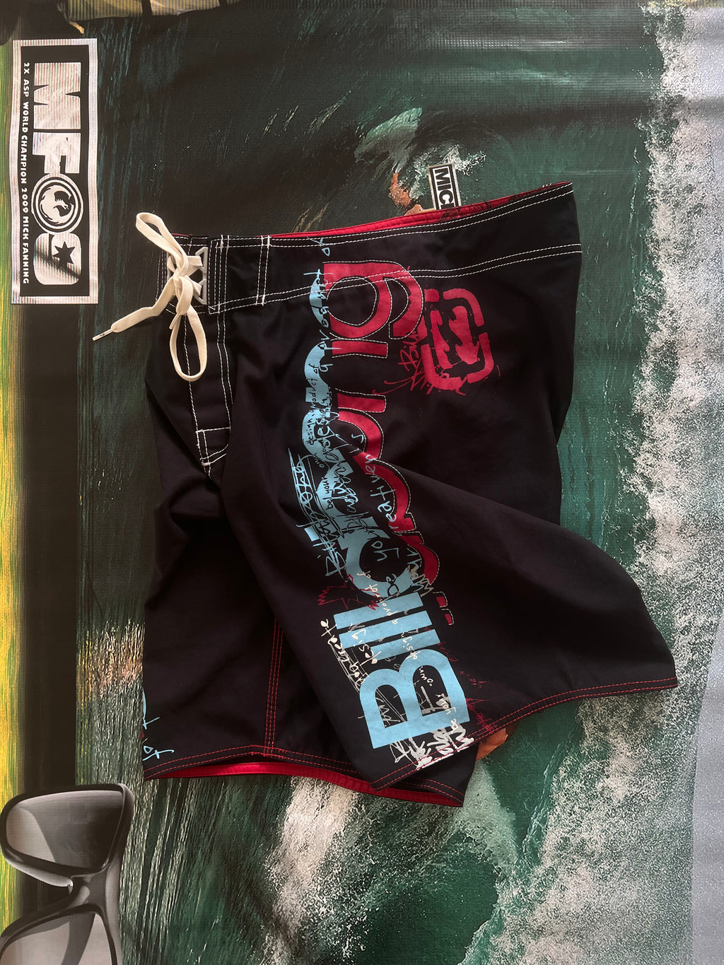 Y2K Billabong "Occy -  Signature Series" Boardshorts (32)