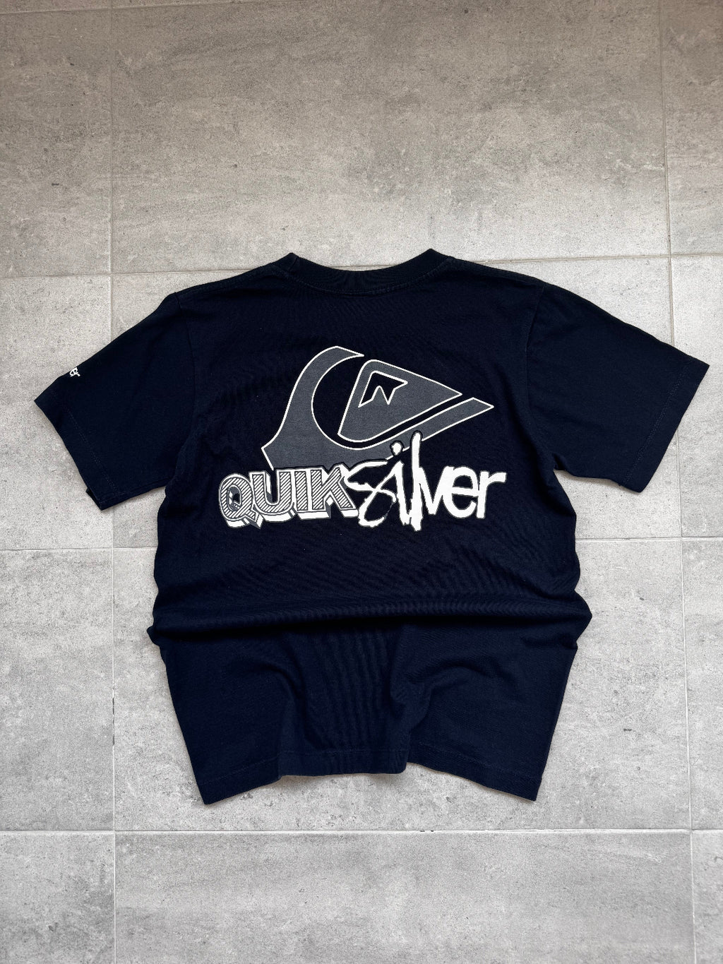 Vintage Y2K Quiksilver T-shirt in navy, back view