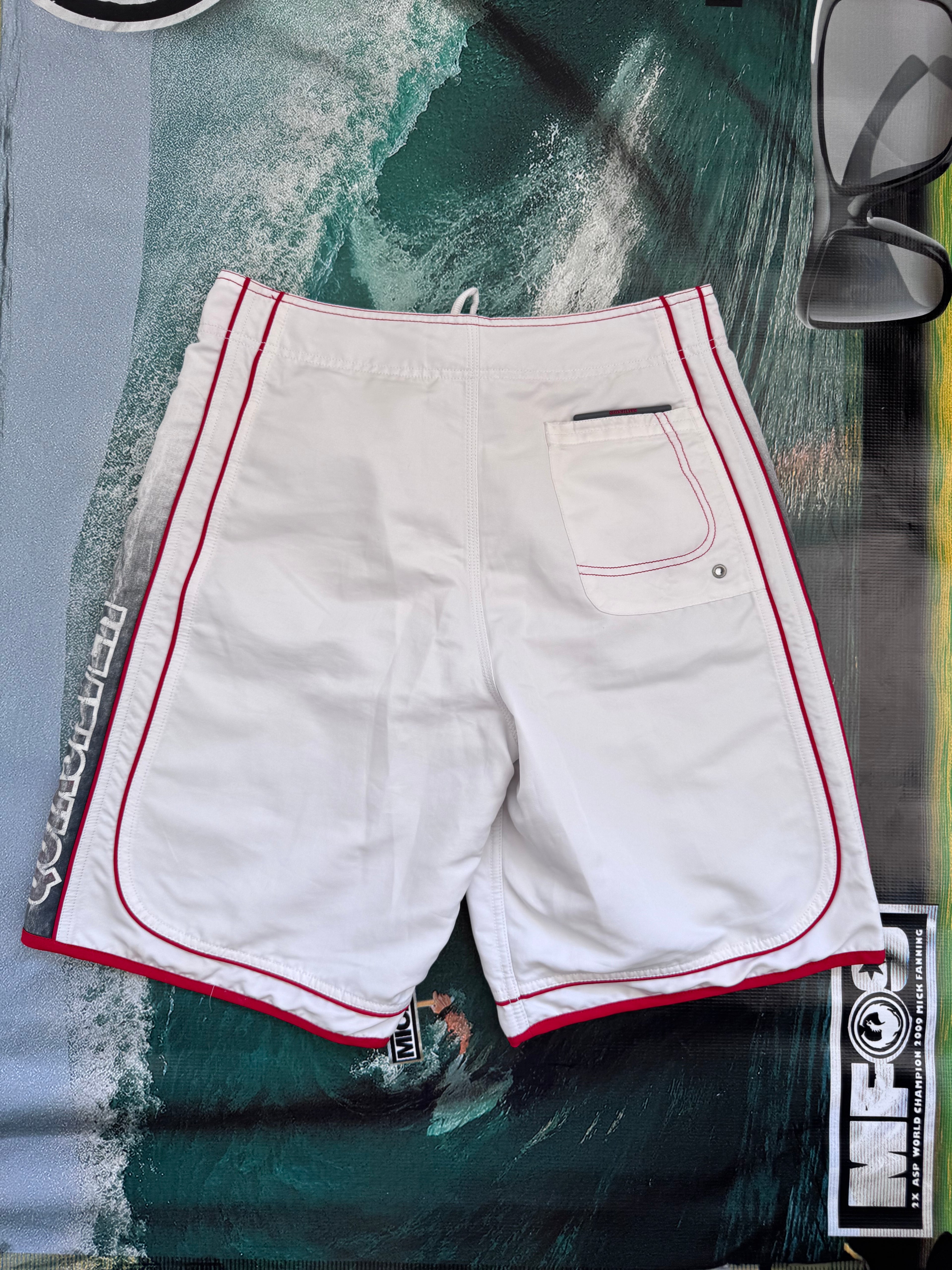 Y2K Quiksilver boardshorts black/white size 31 – detail view