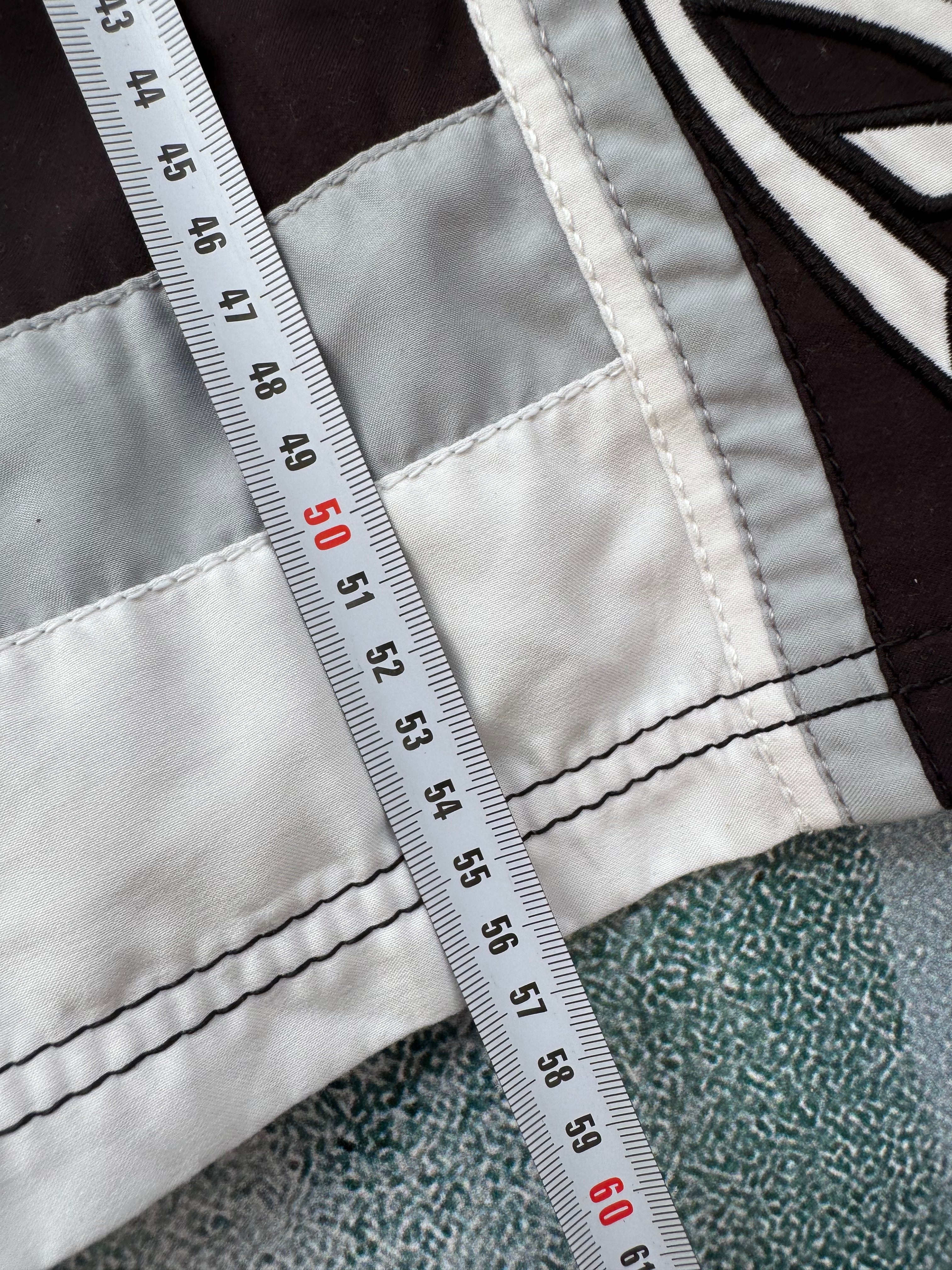 Y2K Billabong boardshorts black/white size 32 – label detail