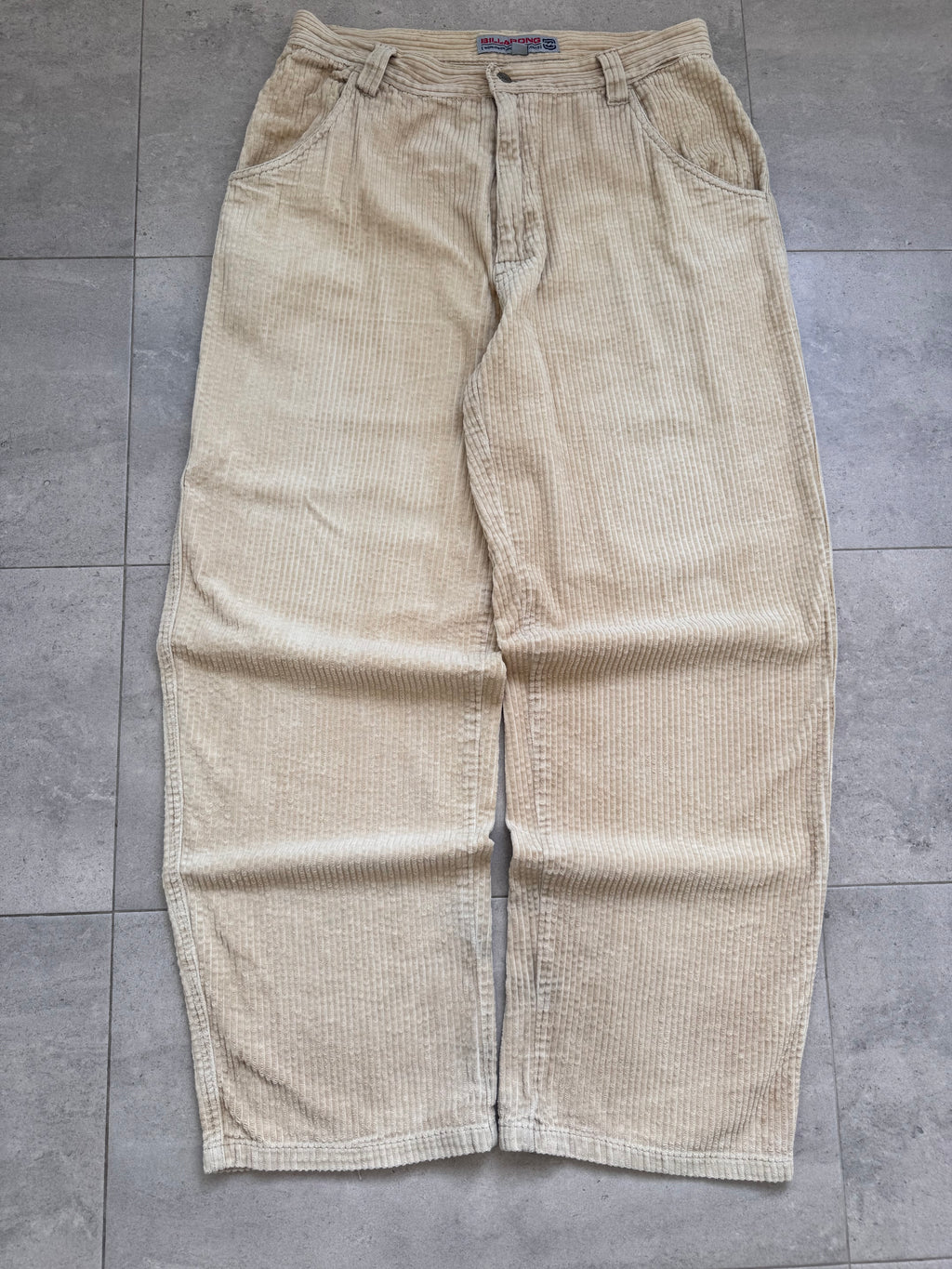 Y2K Billabong corduroy pants in light camel, size L, vintage surf trousers - front view