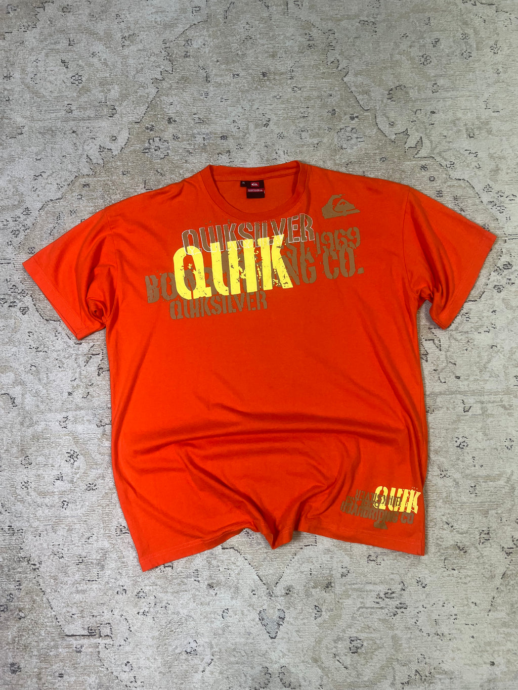 Y2K Quiksilver T-shirt (XL)